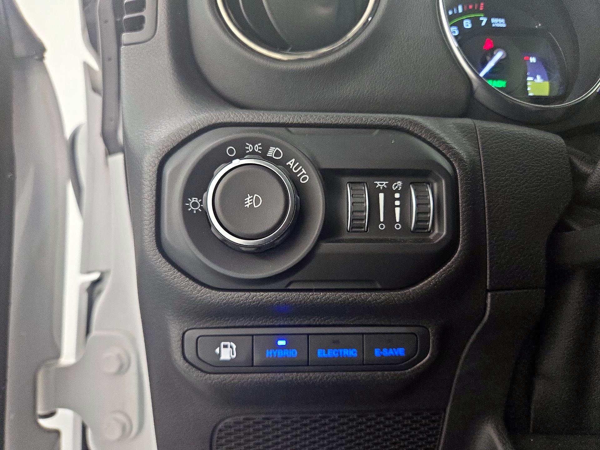 Thumbnail: 2021 Jeep Wrangler - 13