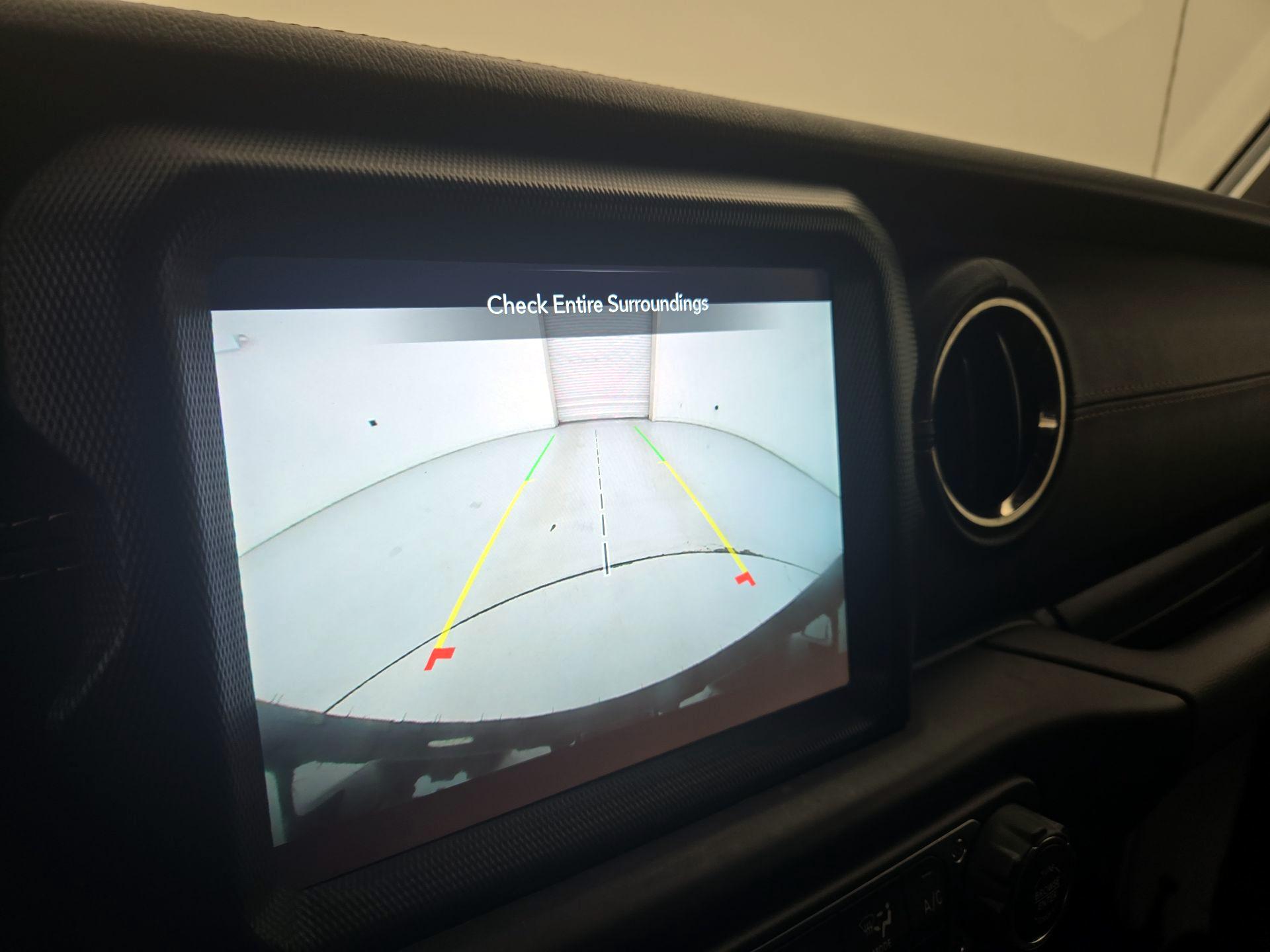 Thumbnail: 2021 Jeep Wrangler - 15