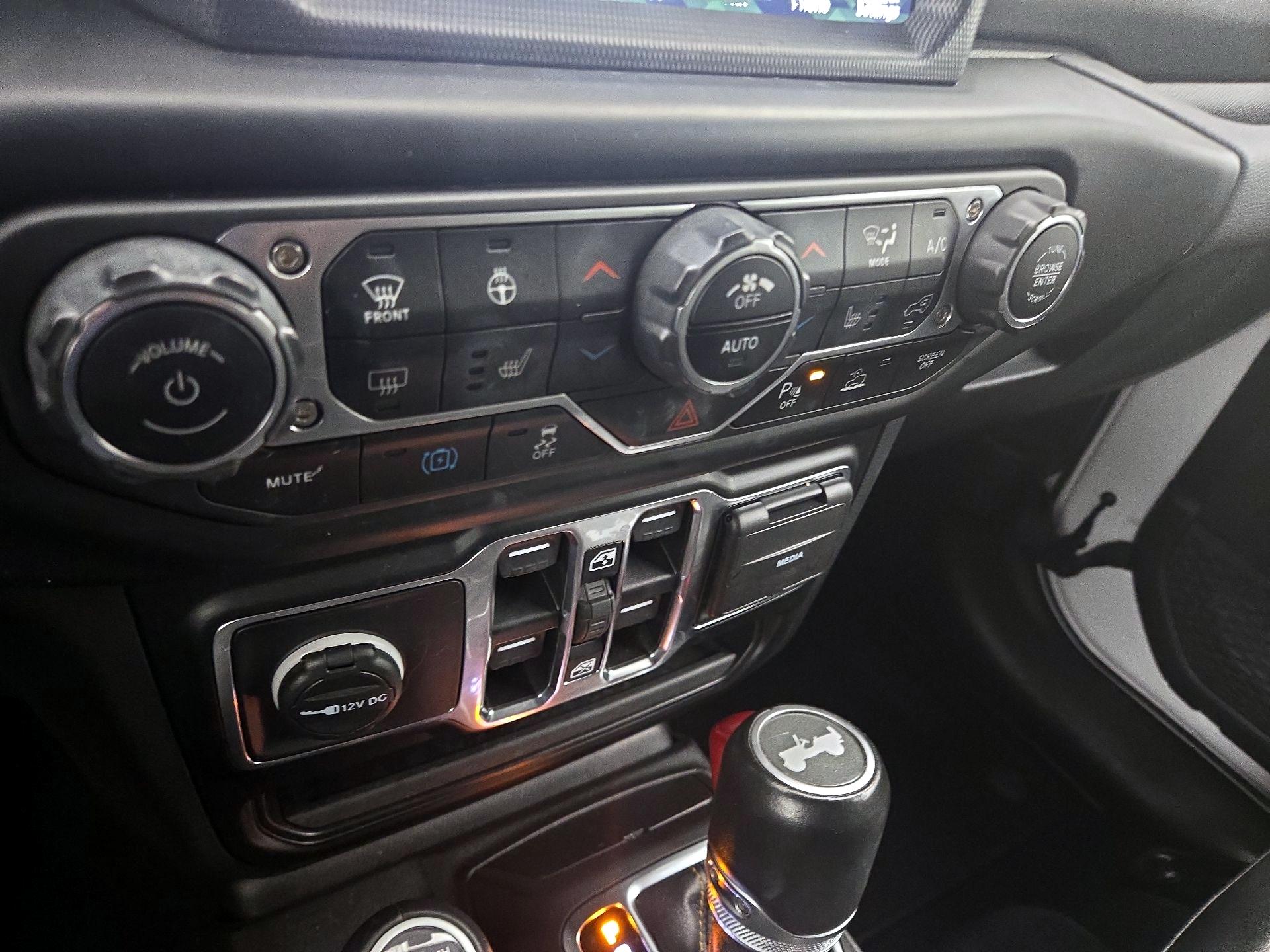 Thumbnail: 2021 Jeep Wrangler - 17