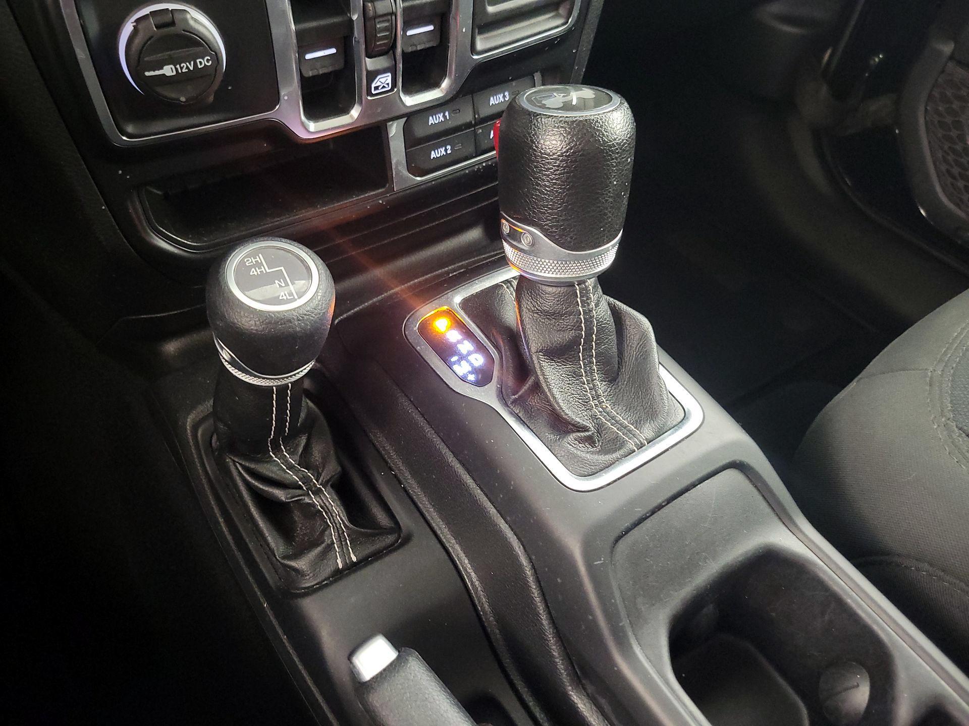 Thumbnail: 2022 Jeep Wrangler - 18