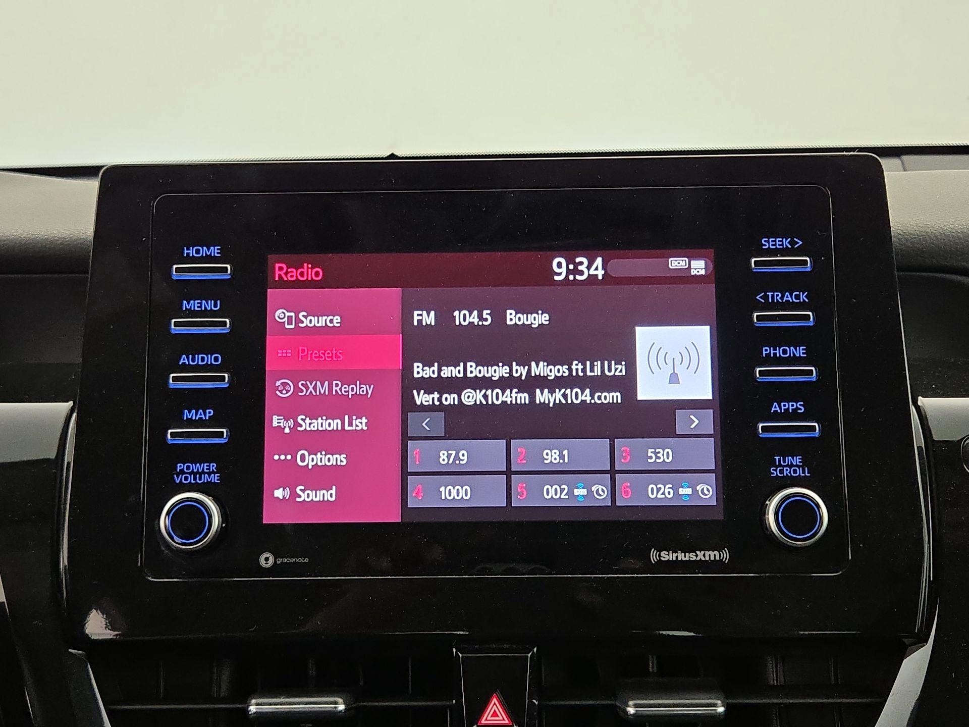 Thumbnail: 2022 Toyota Camry - 15