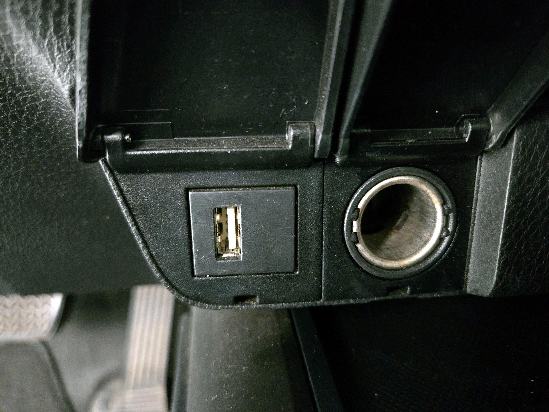 Thumbnail: 2022 Toyota Camry - 18