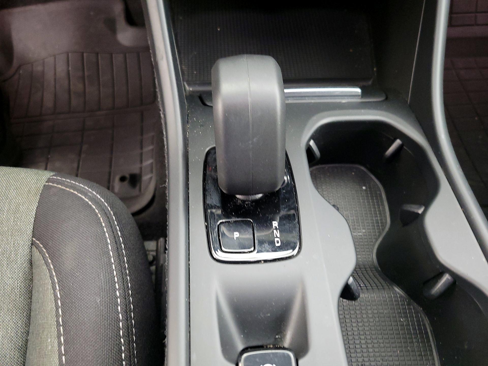 Thumbnail: 2023 Volvo XC40 - 18