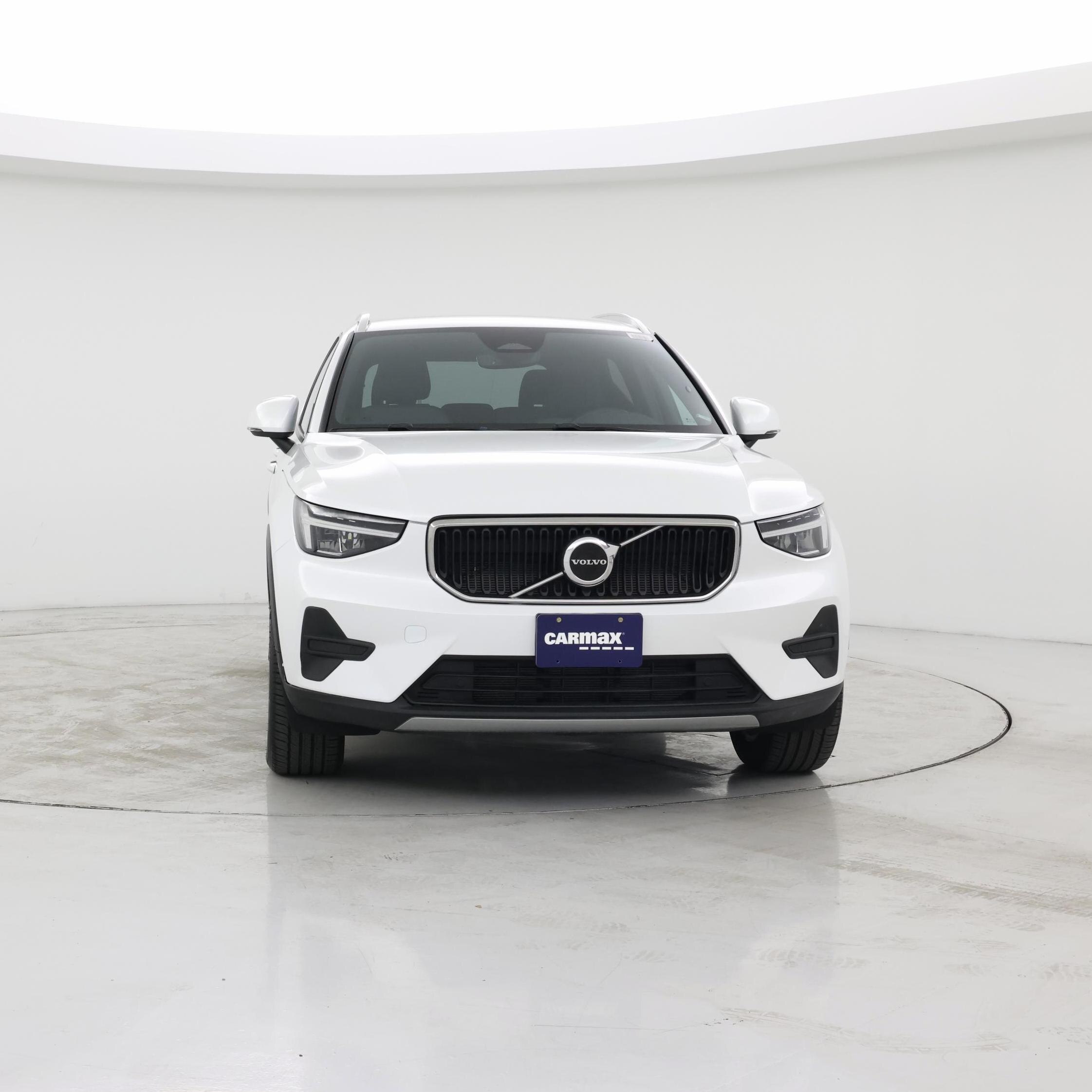 Thumbnail: 2023 Volvo XC40 - 5