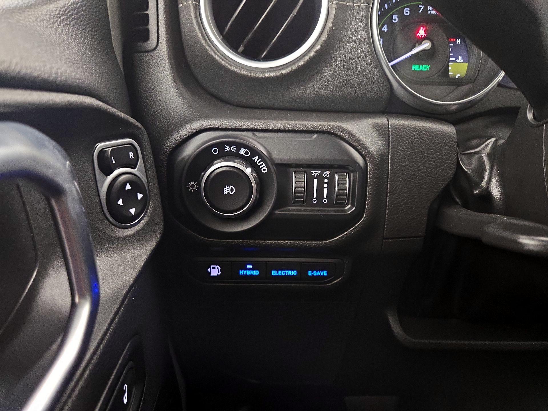 Thumbnail: 2022 Jeep Wrangler - 13