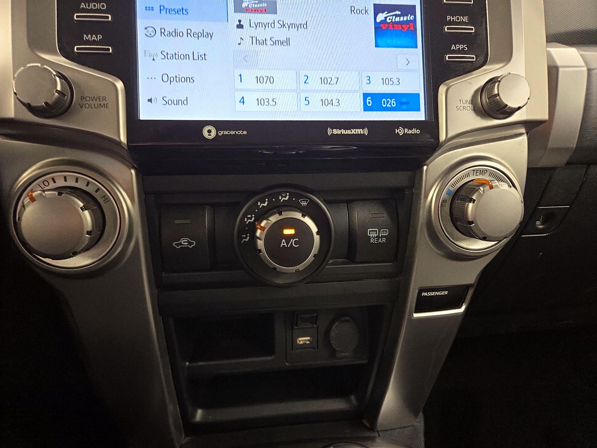 Thumbnail: 2024 Toyota 4Runner - 17