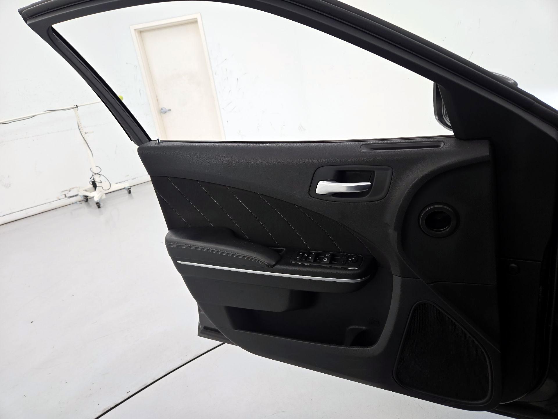 Thumbnail: 2021 Dodge Charger - 12