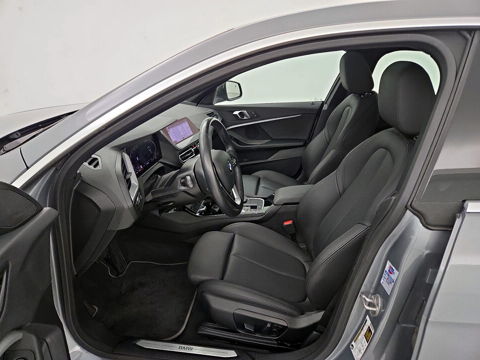 Thumbnail: 2024 BMW 2 Series - 11