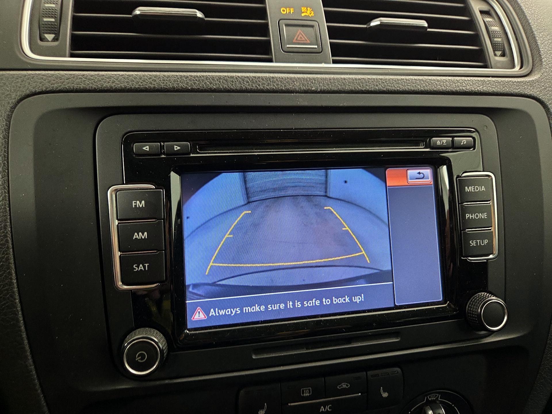 Thumbnail: 2015 Volkswagen Jetta - 14