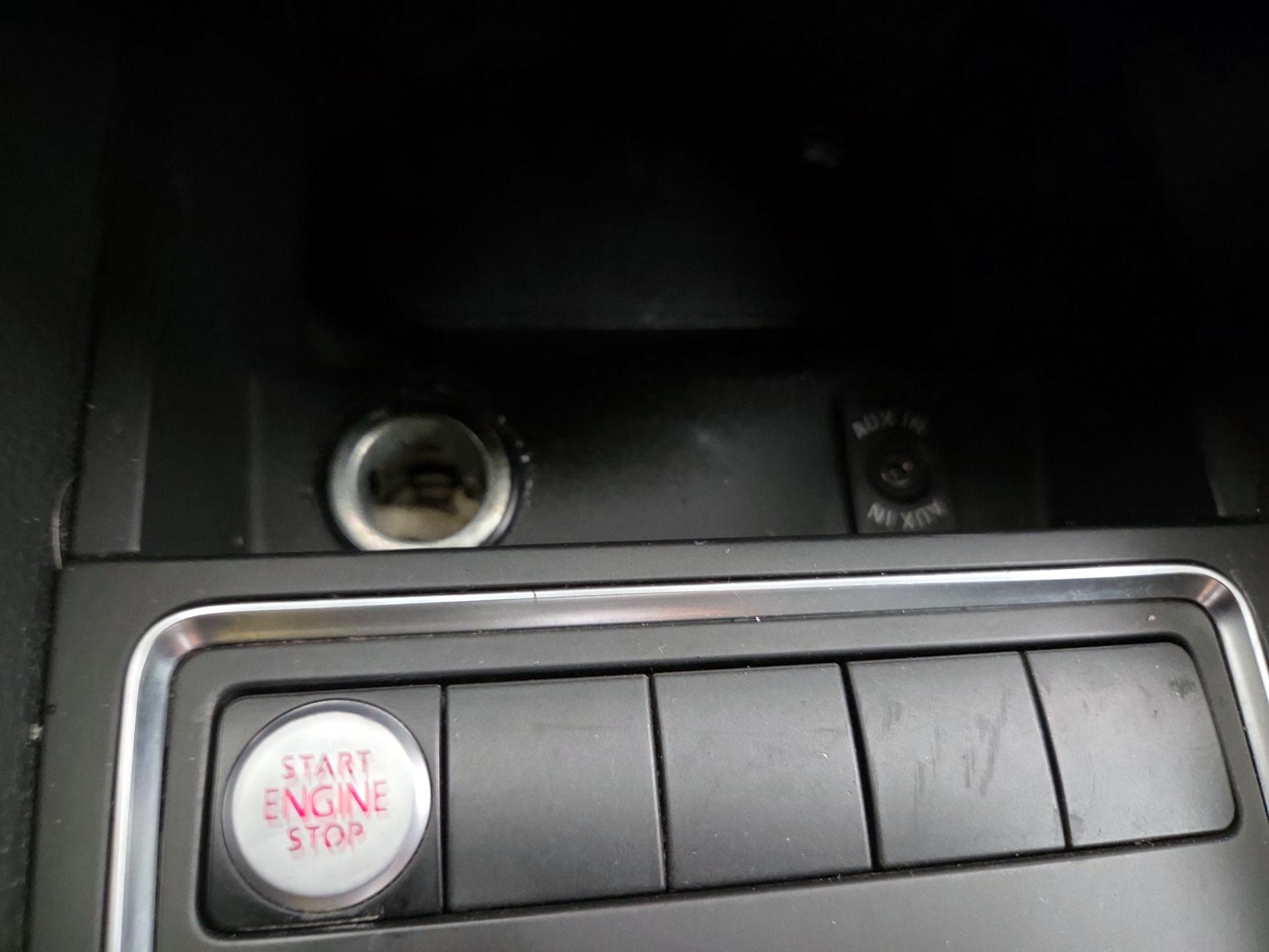 Thumbnail: 2015 Volkswagen Jetta - 18