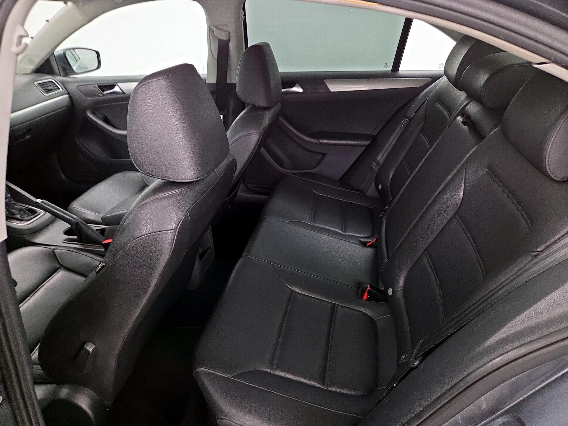 Thumbnail: 2015 Volkswagen Jetta - 20