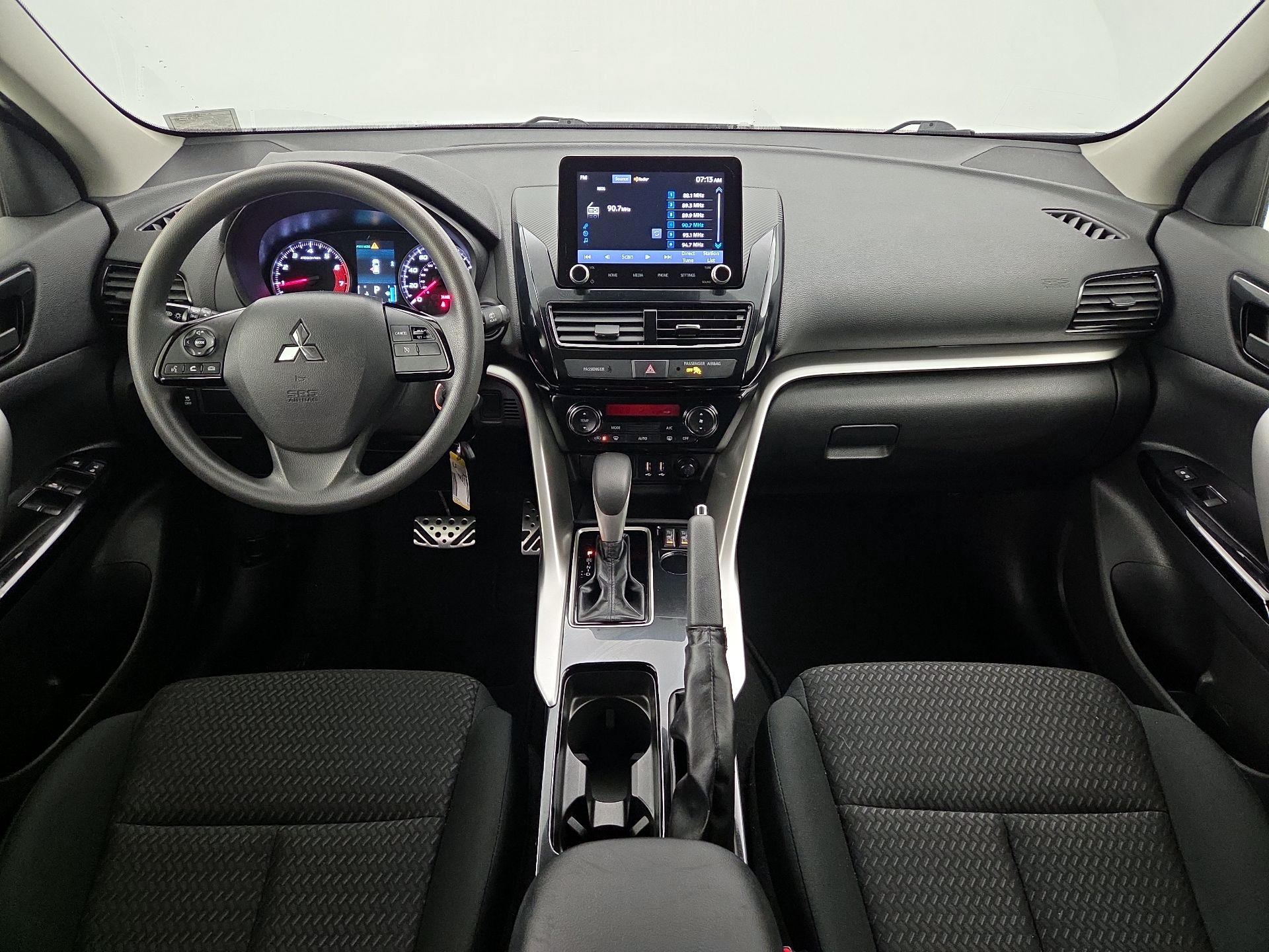 Thumbnail: 2022 Mitsubishi Eclipse Cross - 9