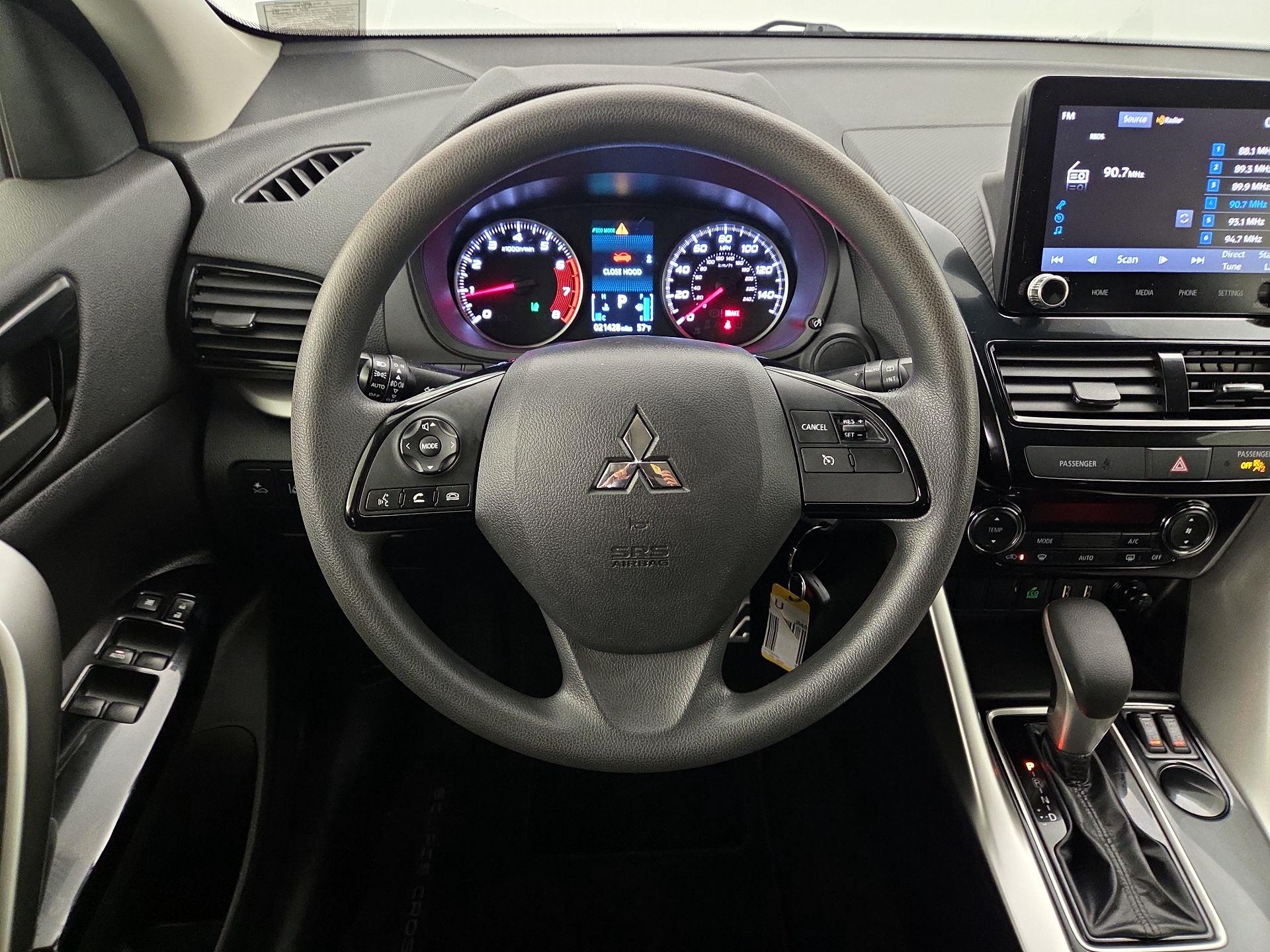 Thumbnail: 2022 Mitsubishi Eclipse Cross - 10