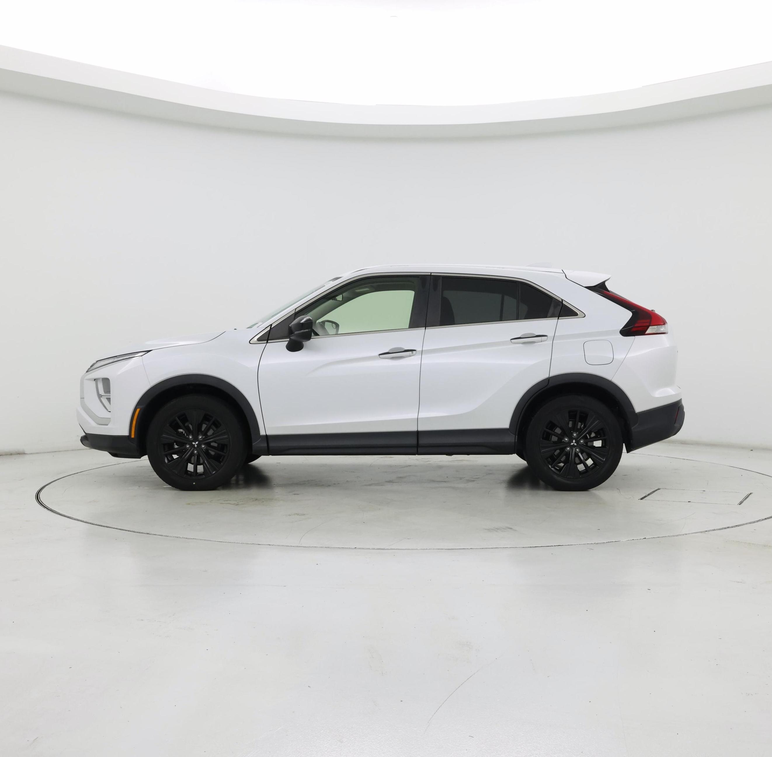 Thumbnail: 2022 Mitsubishi Eclipse Cross - 3