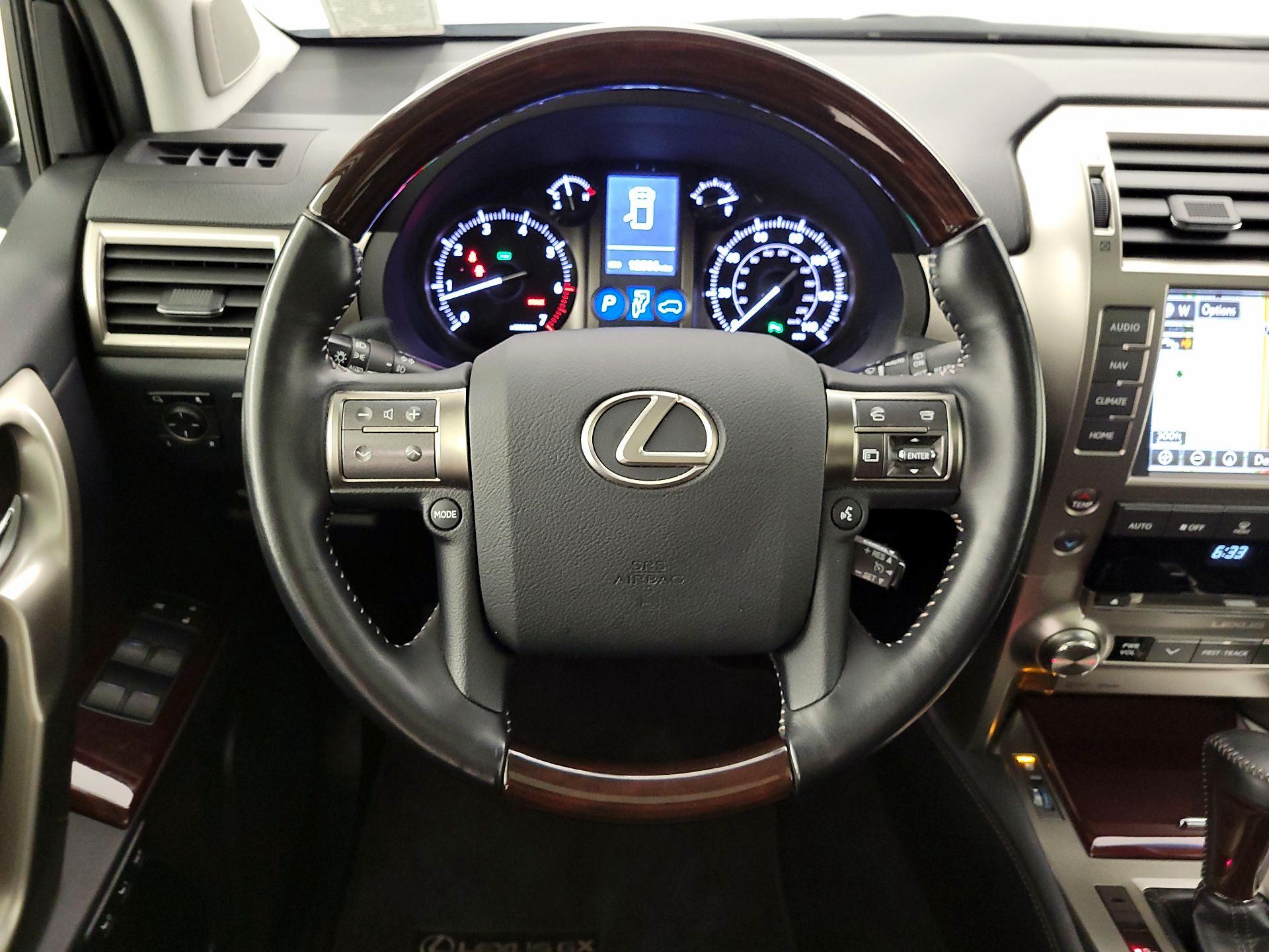 Thumbnail: 2019 Lexus GX - 10