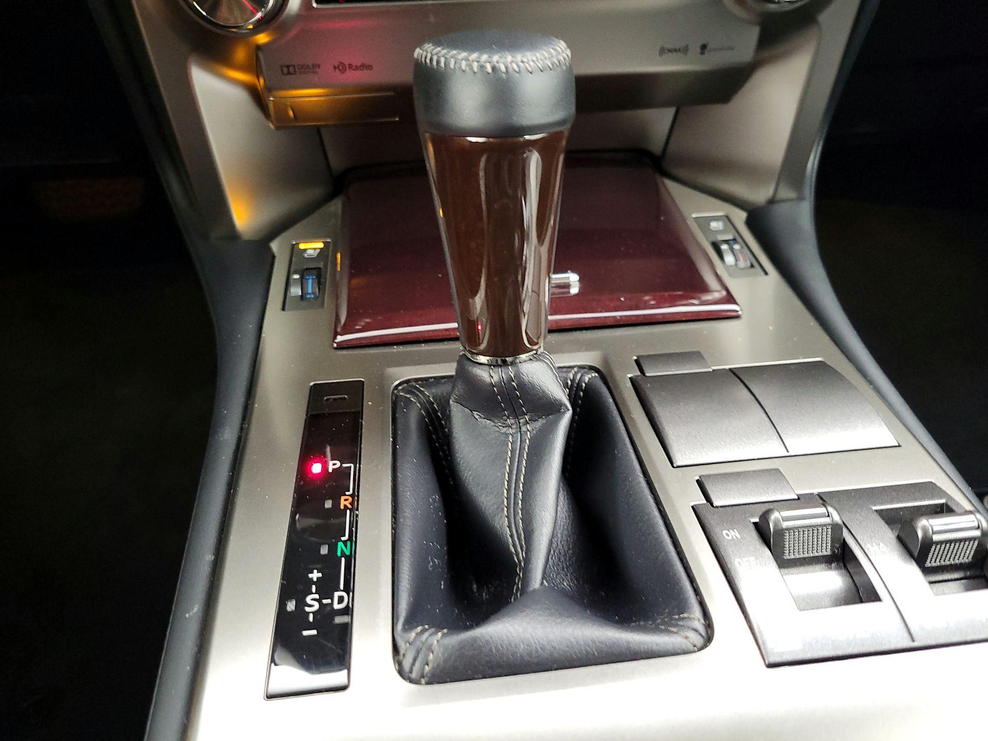 Thumbnail: 2019 Lexus GX - 18