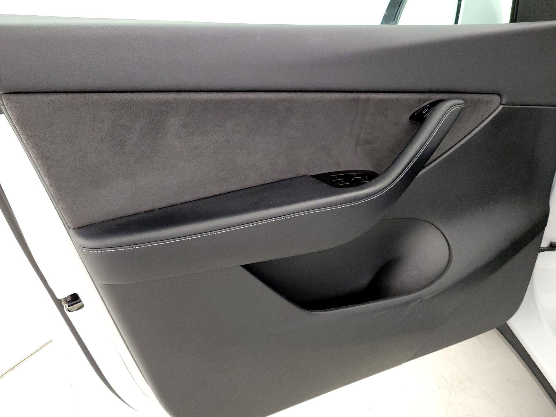 Thumbnail: 2021 Tesla Model Y - 12