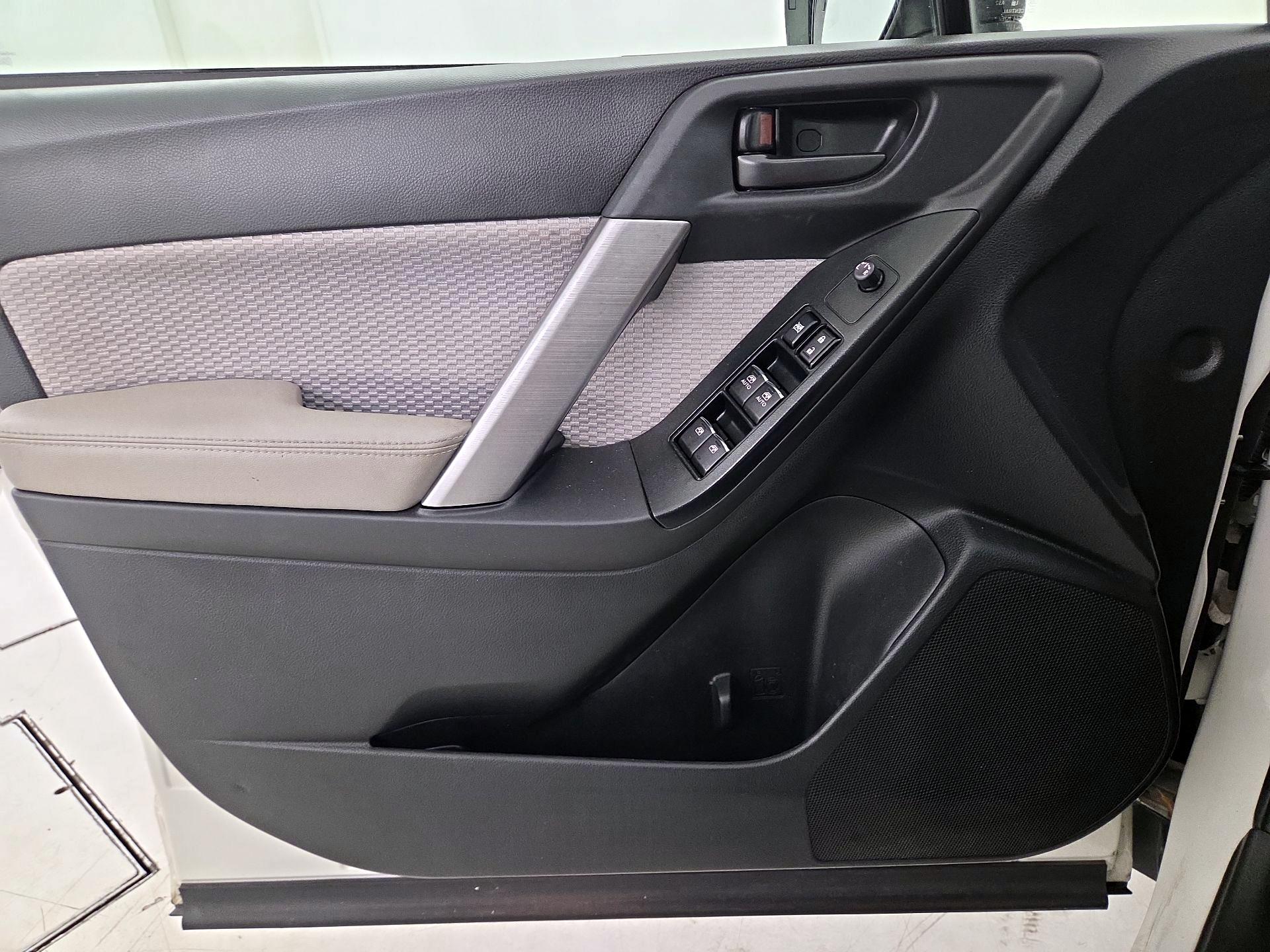 Thumbnail: 2018 Subaru Forester - 12