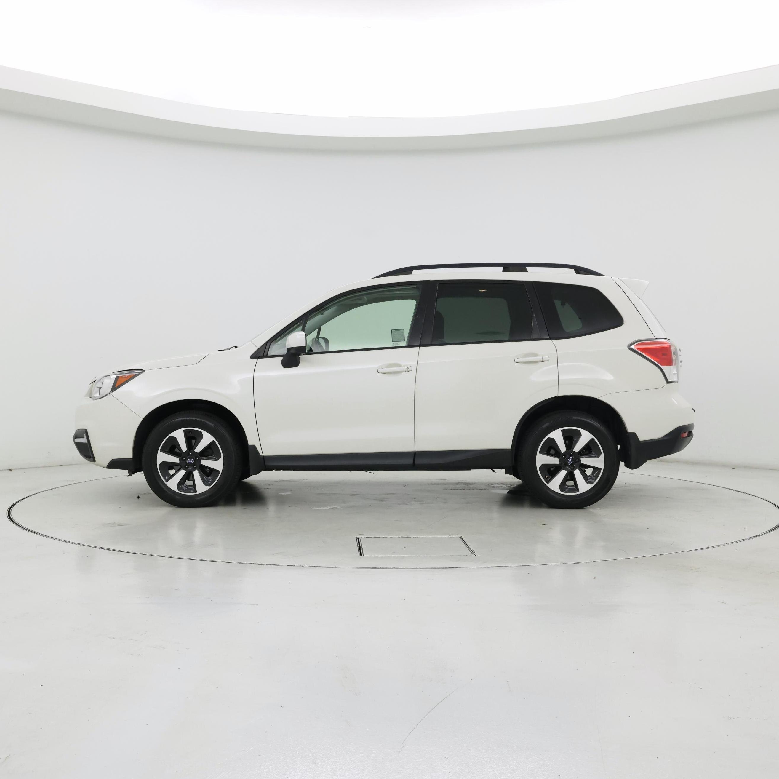 Thumbnail: 2018 Subaru Forester - 3