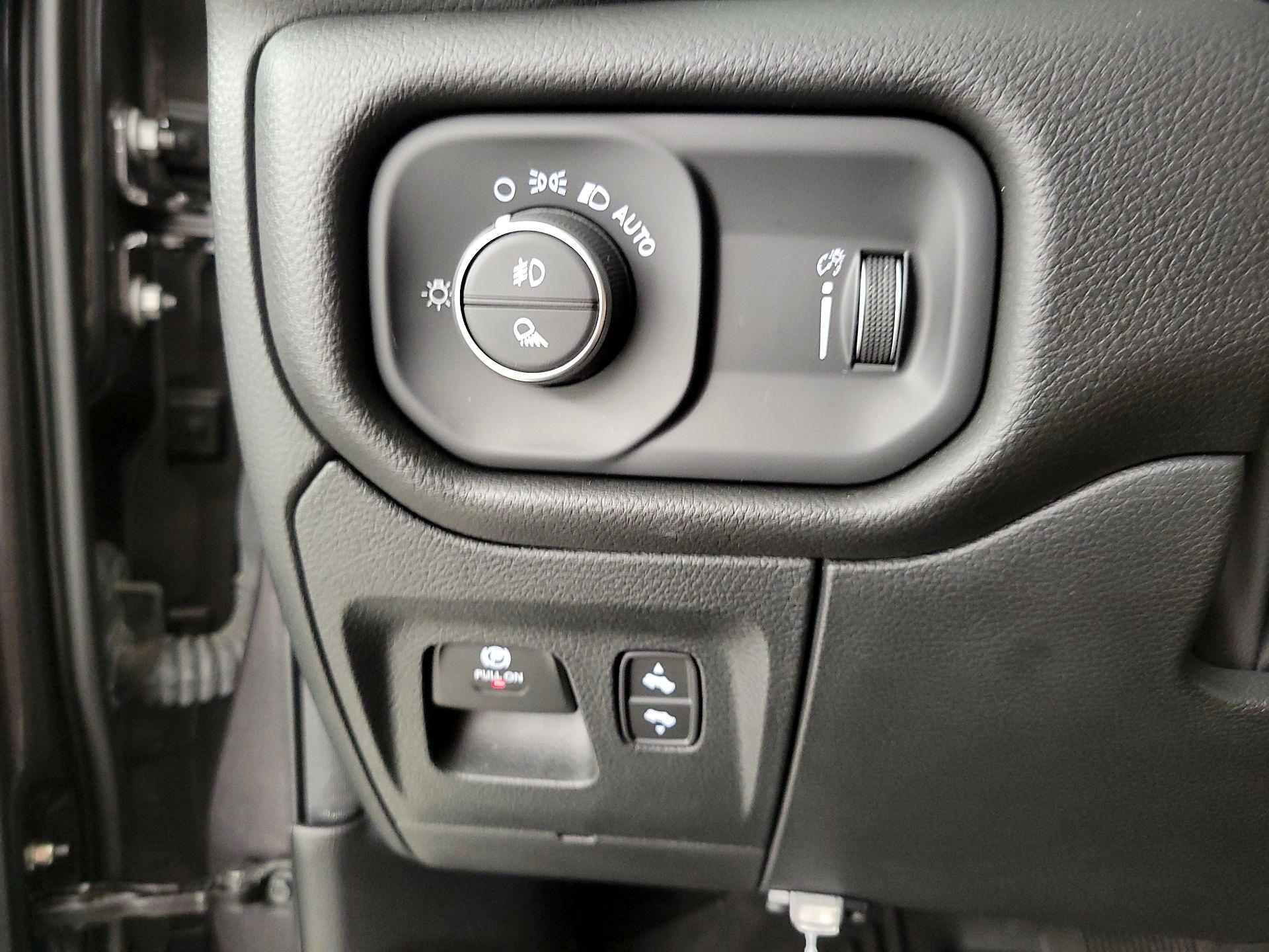 Thumbnail: 2024 RAM 1500 - 13