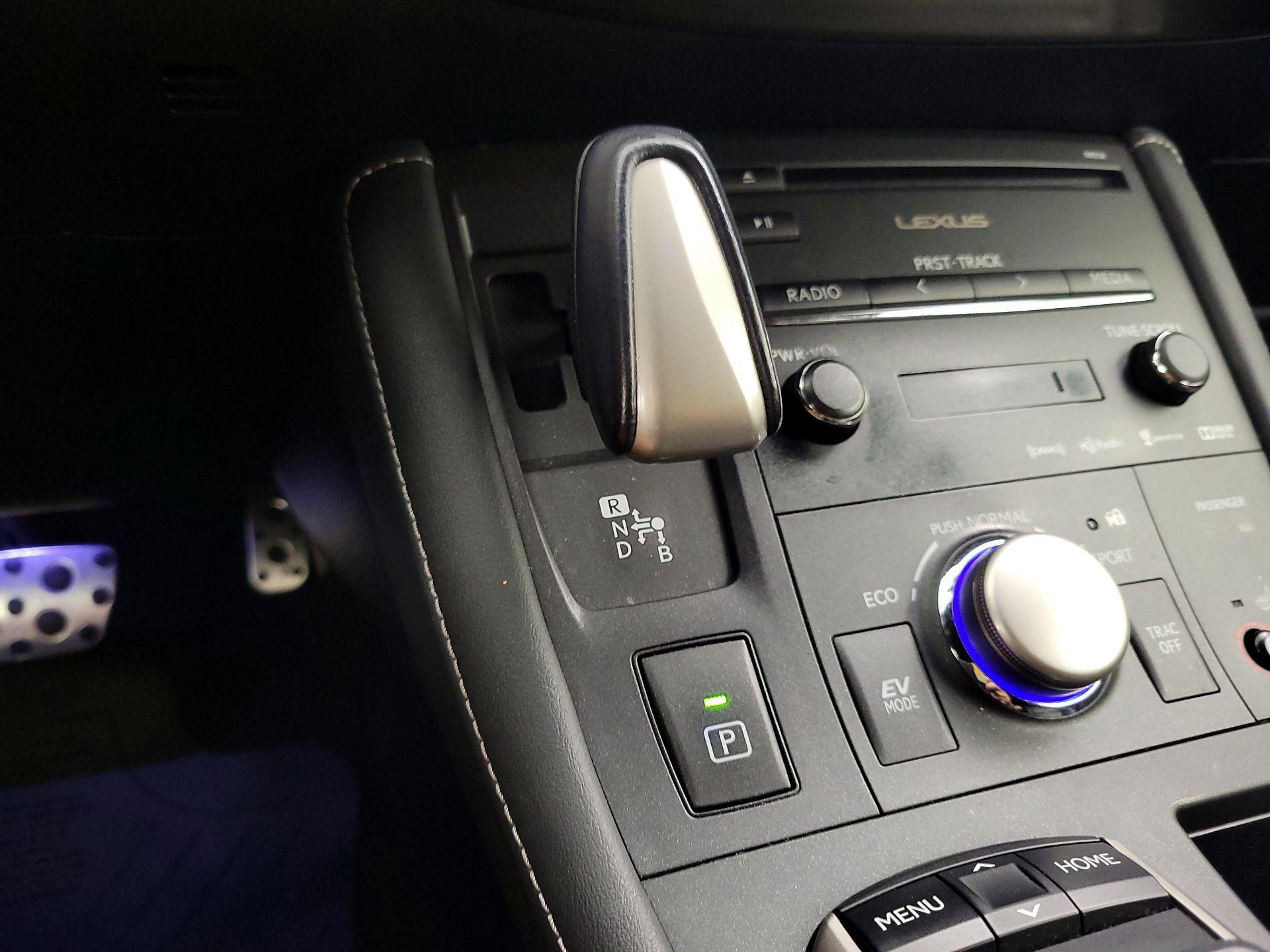 Thumbnail: 2017 Lexus CT - 18