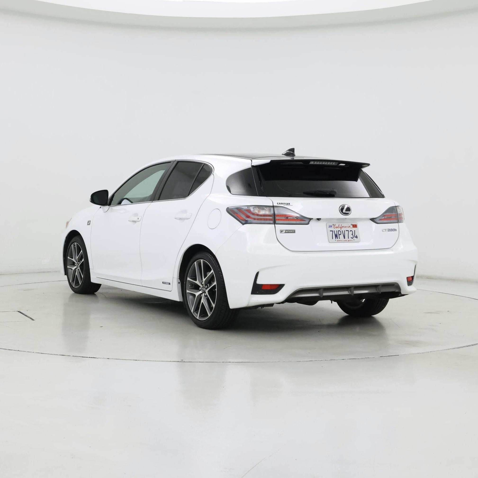 Thumbnail: 2017 Lexus CT - 2