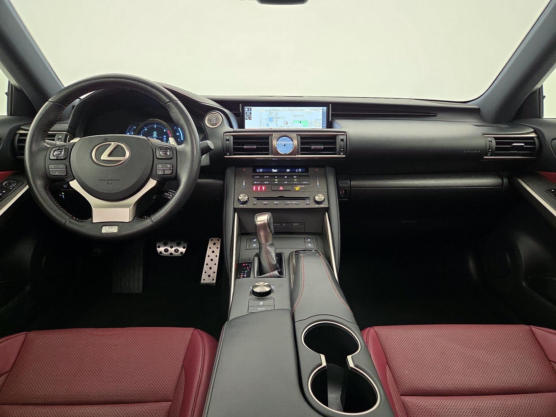 Thumbnail: 2019 Lexus IS - 9