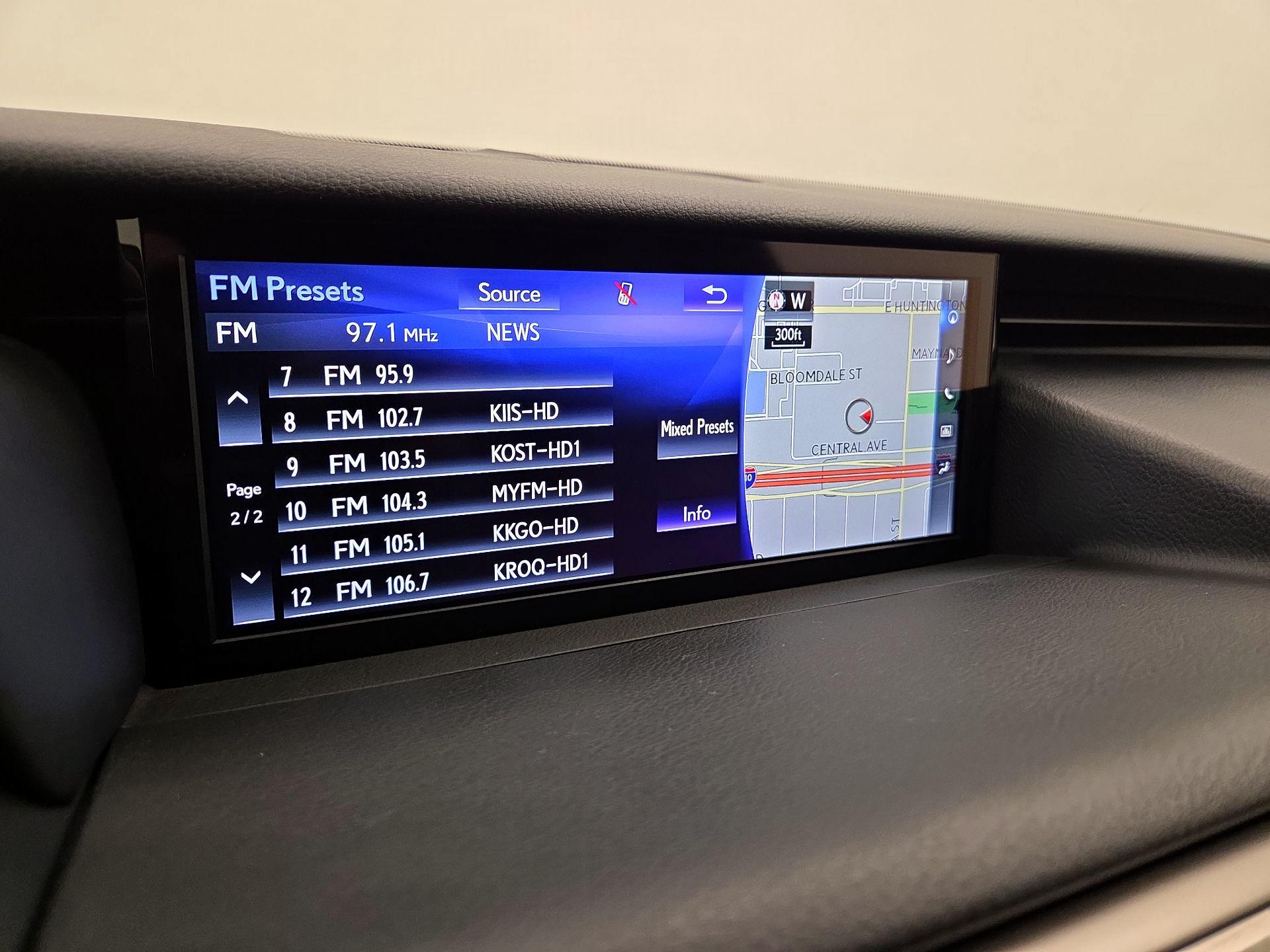 Thumbnail: 2019 Lexus IS - 16