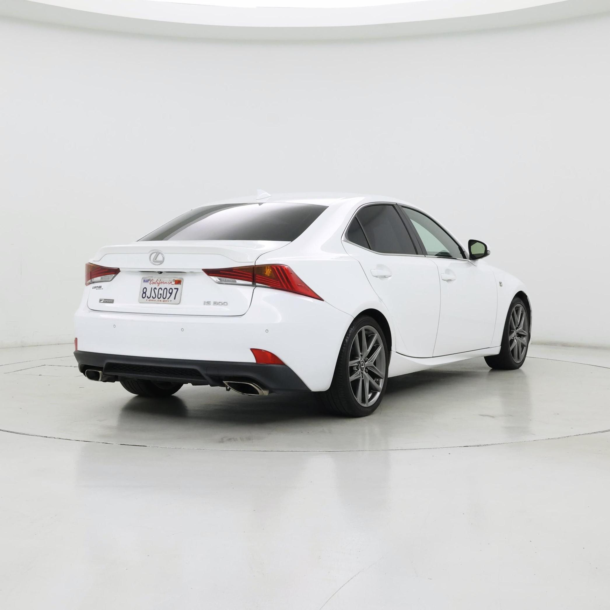 Thumbnail: 2019 Lexus IS - 8