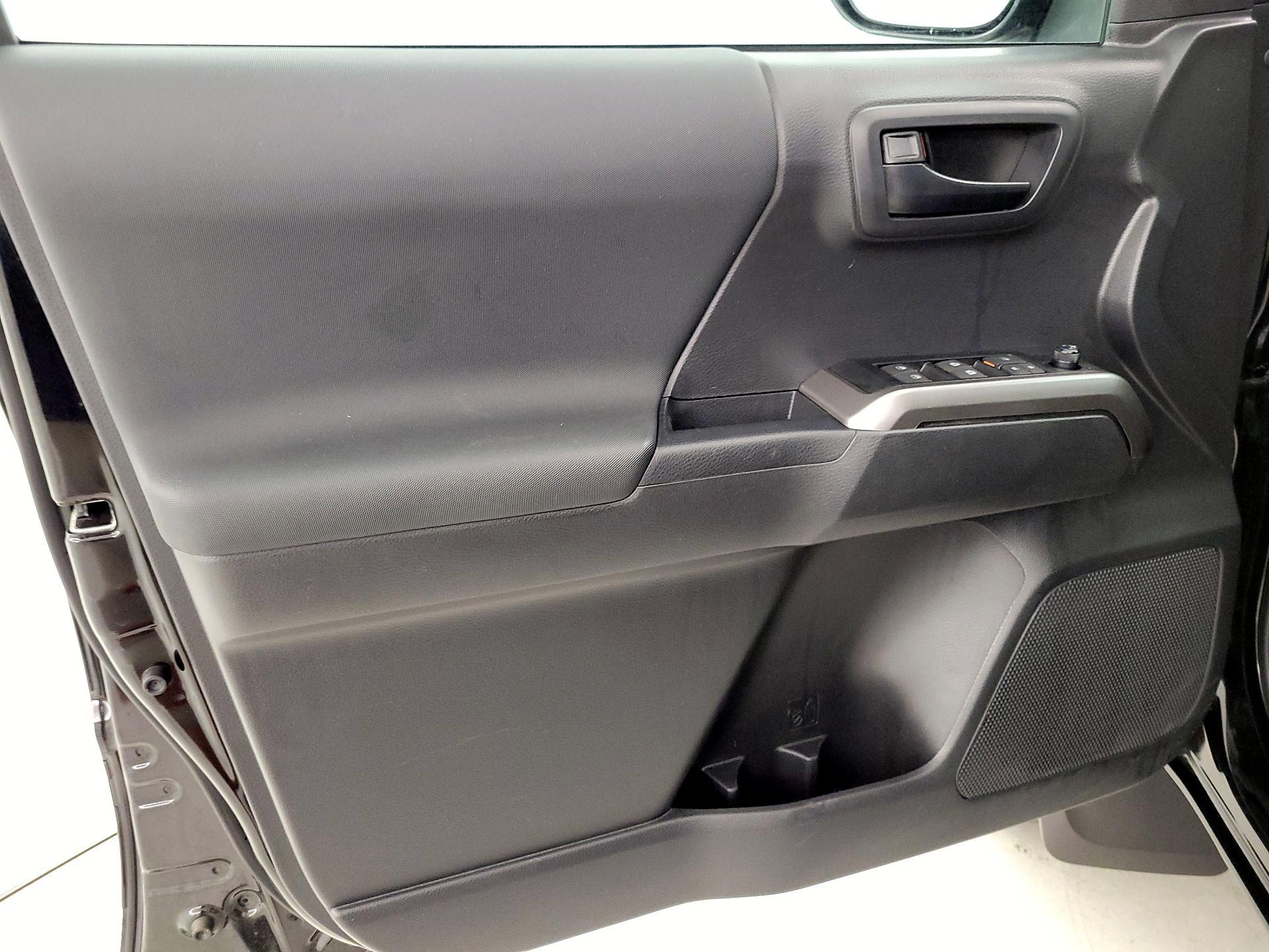 Thumbnail: 2023 Toyota Tacoma - 12