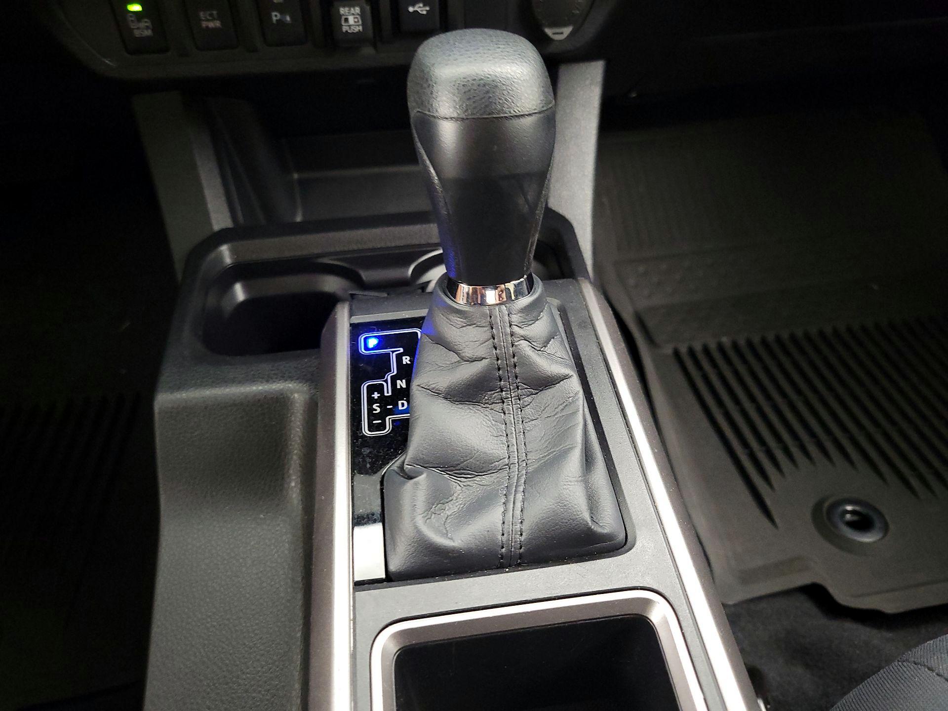 Thumbnail: 2023 Toyota Tacoma - 18