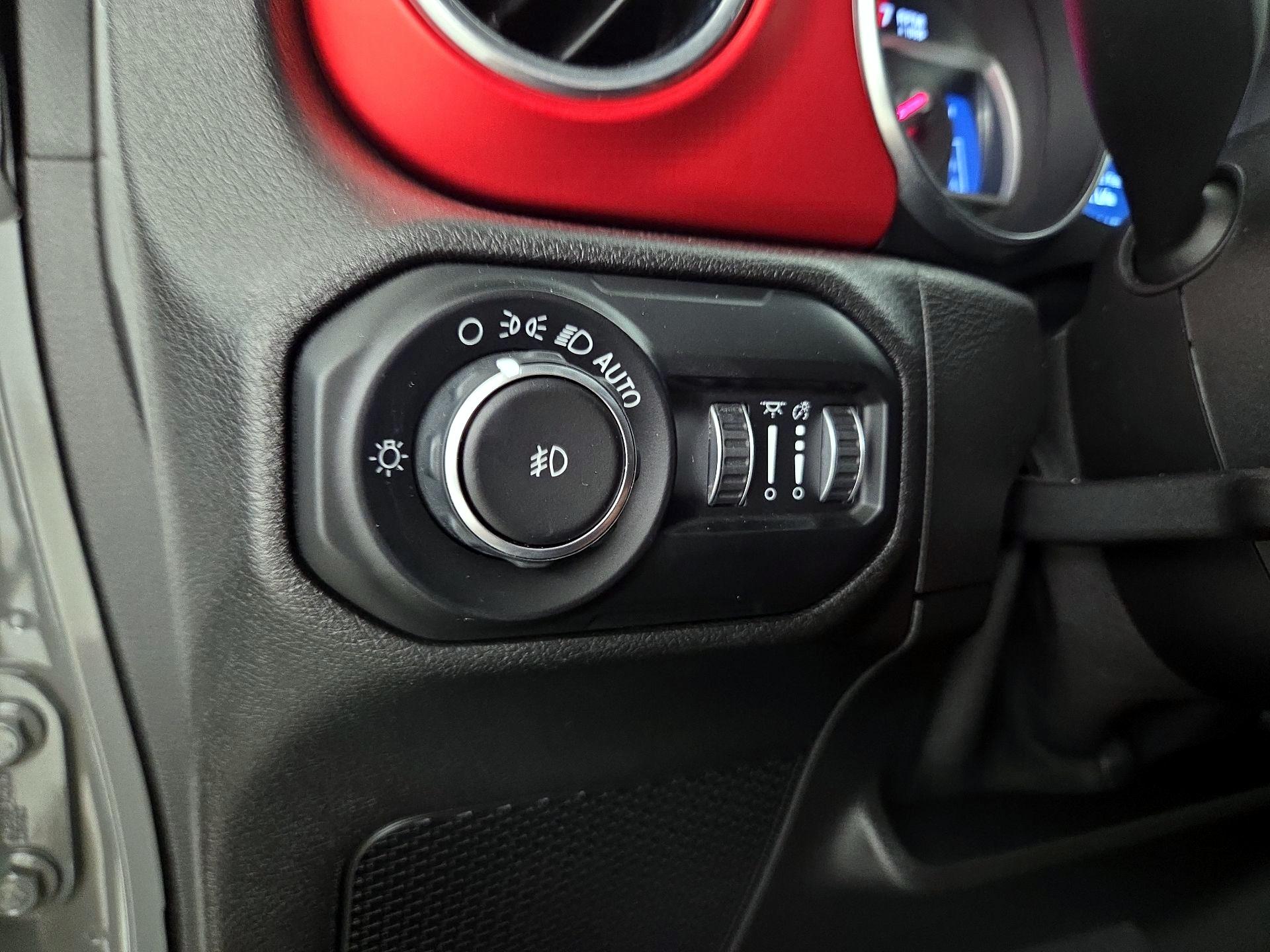 Thumbnail: 2021 Jeep Wrangler - 13