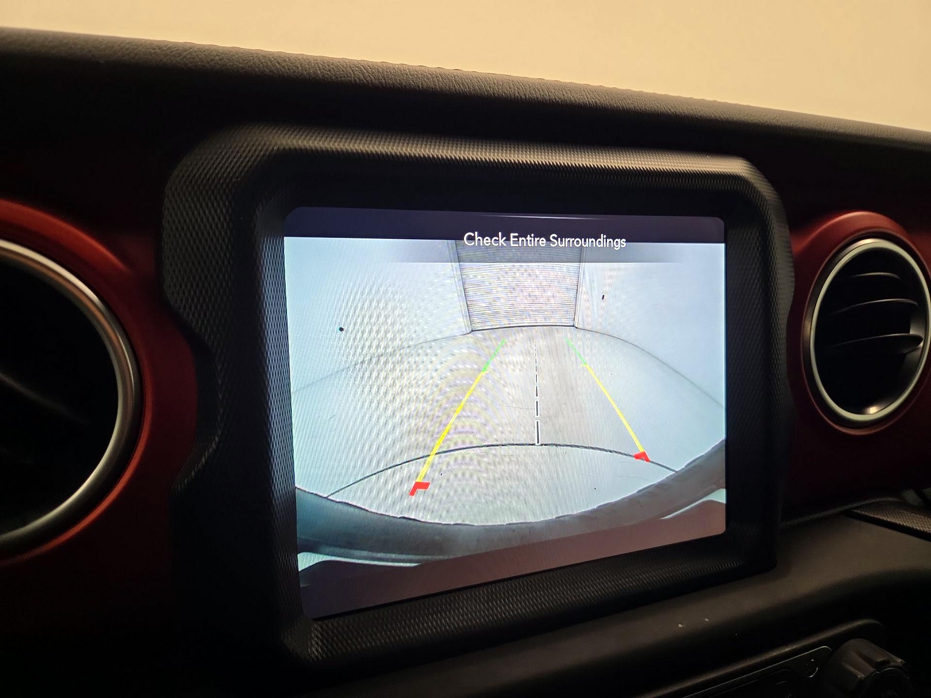 Thumbnail: 2021 Jeep Wrangler - 15