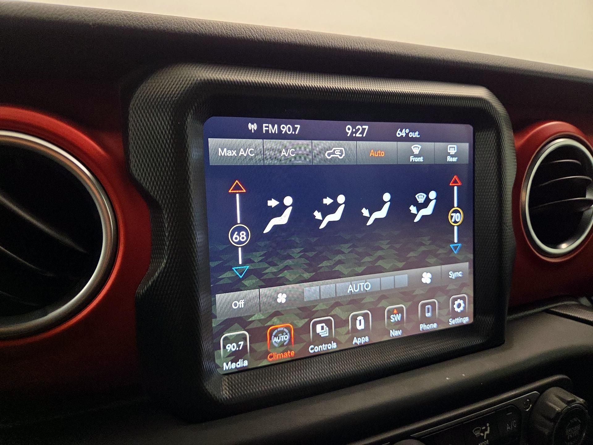 Thumbnail: 2021 Jeep Wrangler - 17