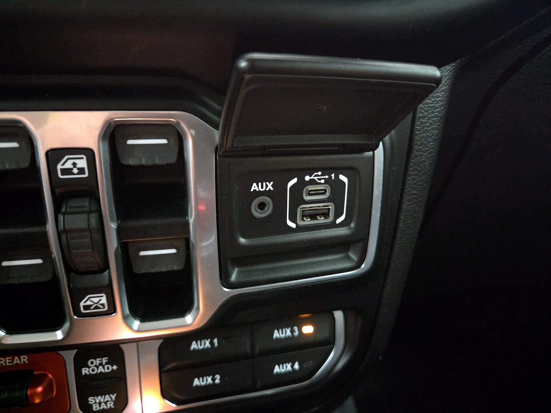 Thumbnail: 2021 Jeep Wrangler - 19