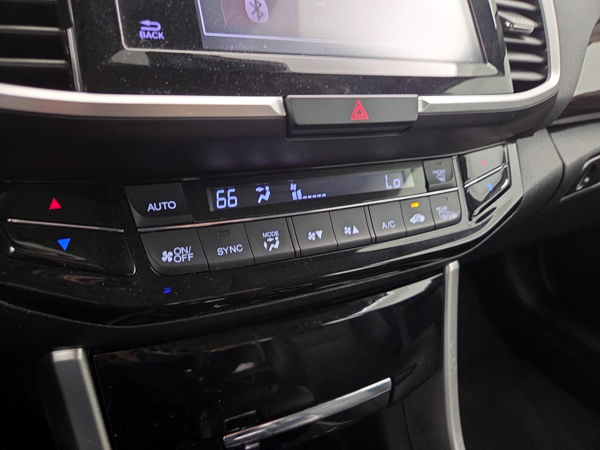 Thumbnail: 2016 Honda Accord - 17