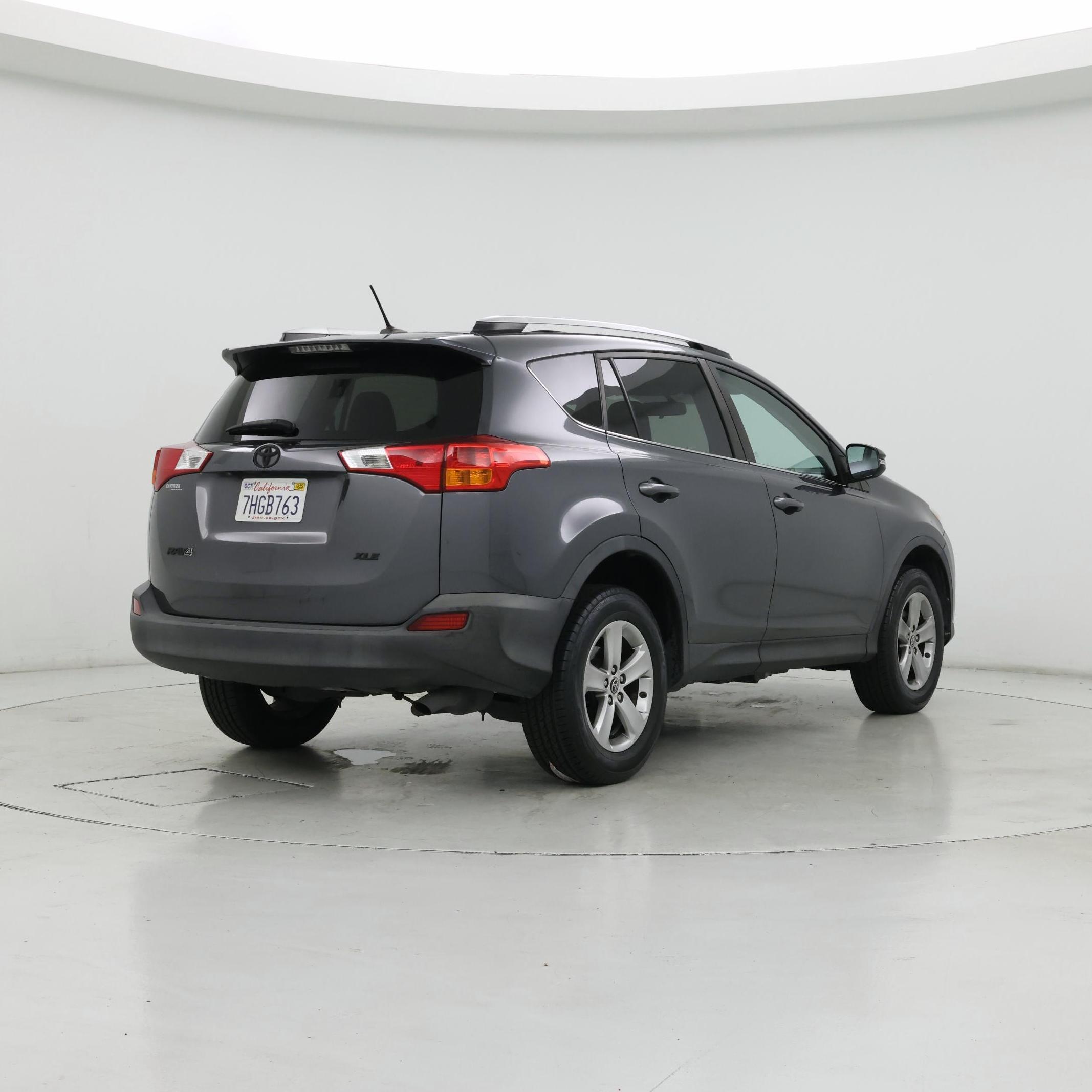 Thumbnail: 2015 Toyota RAV4 - 8