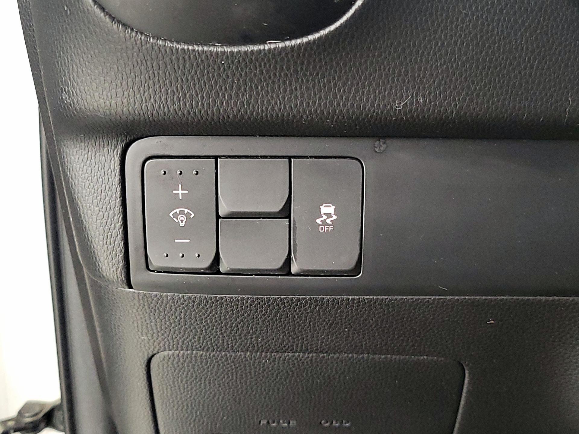Thumbnail: 2014 Kia Soul - 13