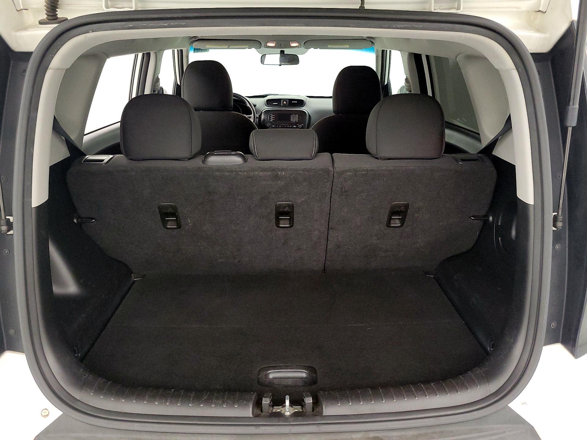 Thumbnail: 2014 Kia Soul - 18