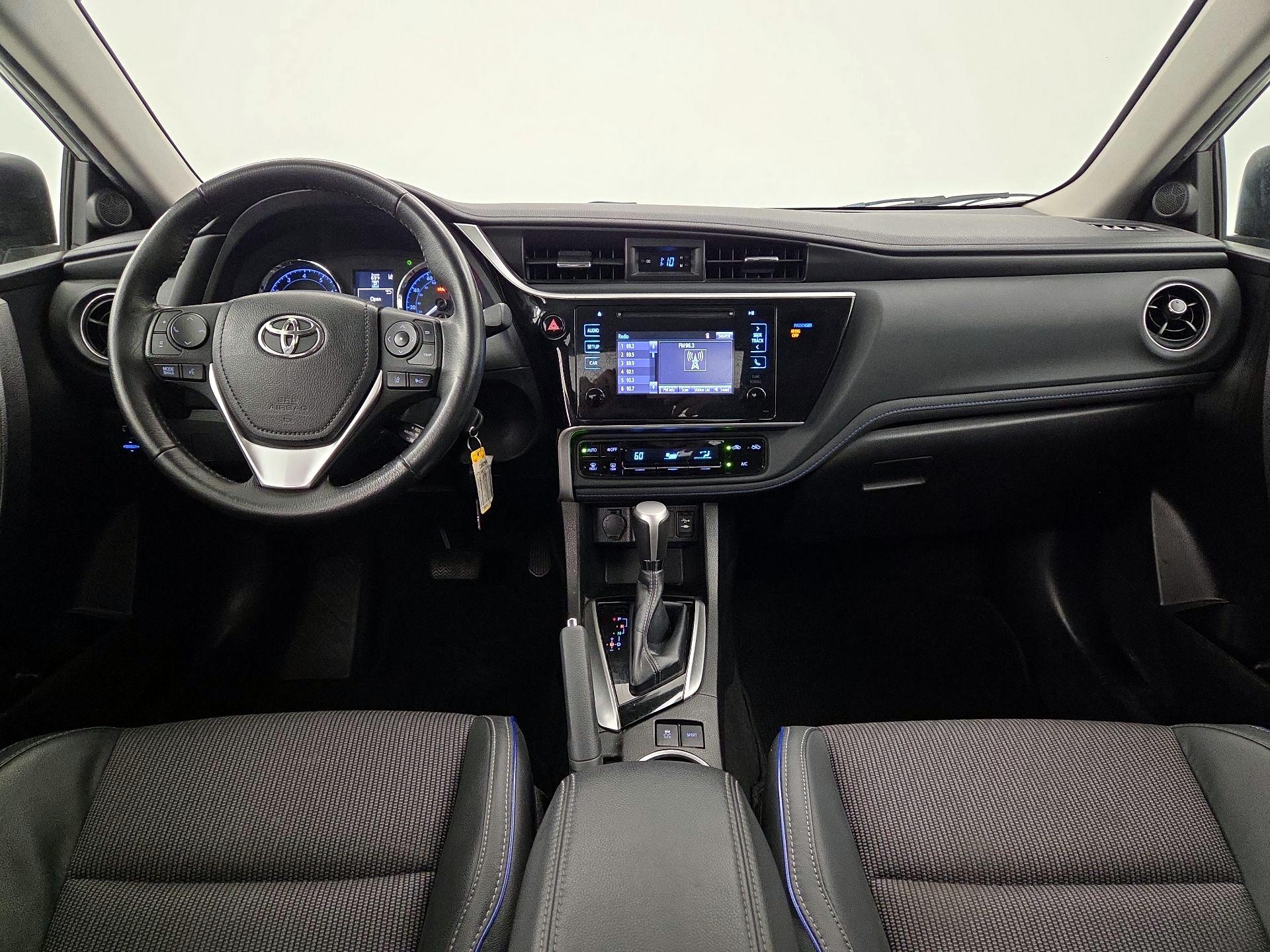 Thumbnail: 2018 Toyota Corolla - 9