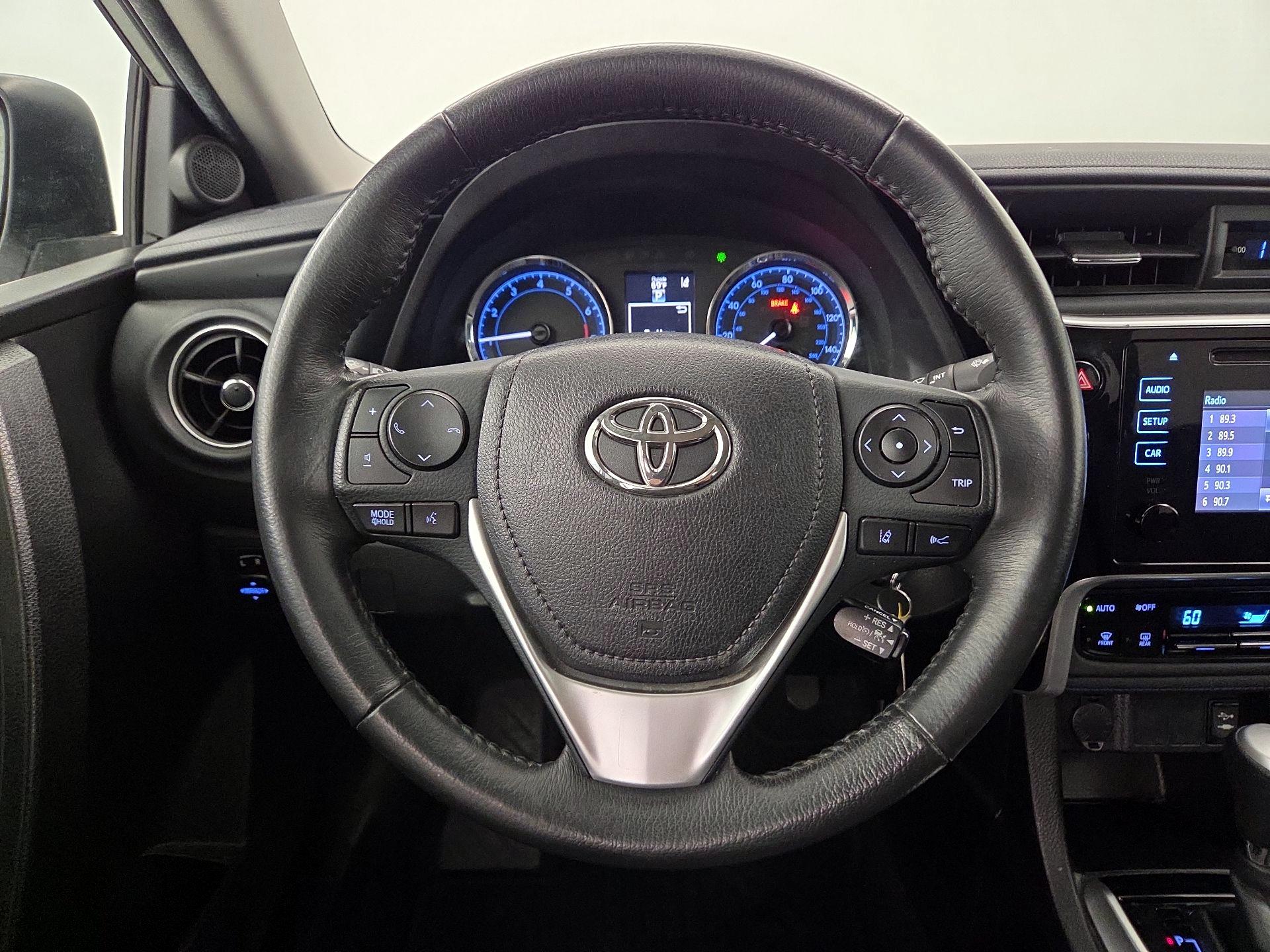 Thumbnail: 2018 Toyota Corolla - 10