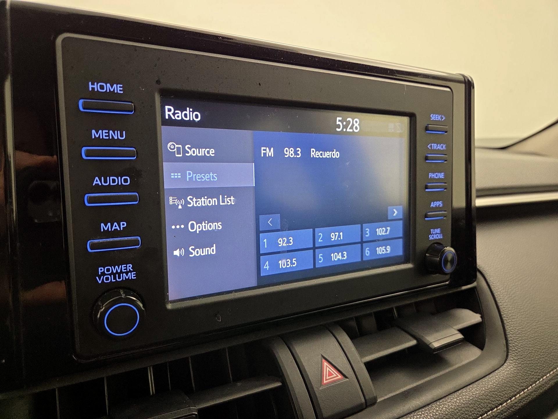 Thumbnail: 2019 Toyota RAV4 - 15