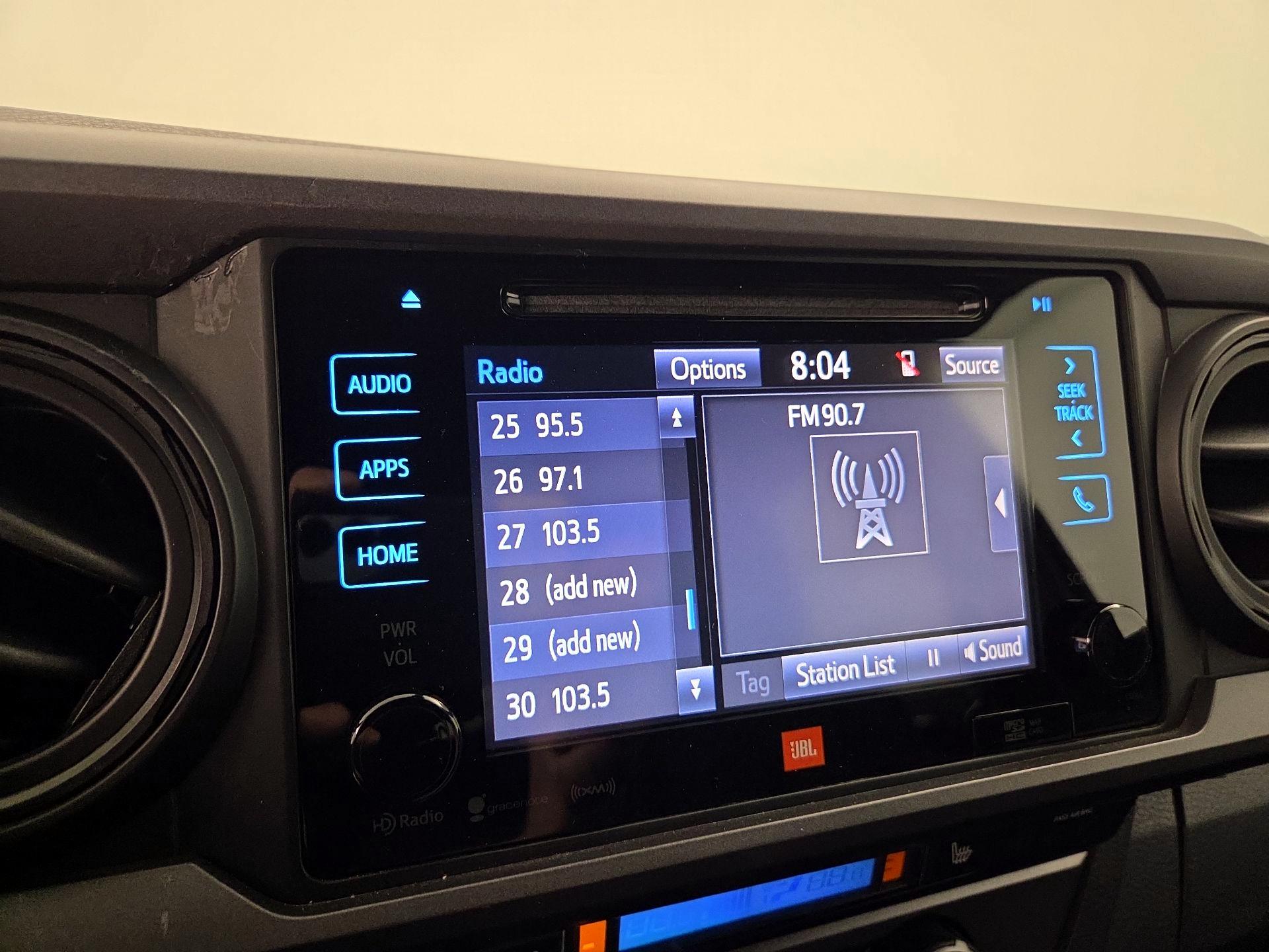 Thumbnail: 2019 Toyota Tacoma - 16