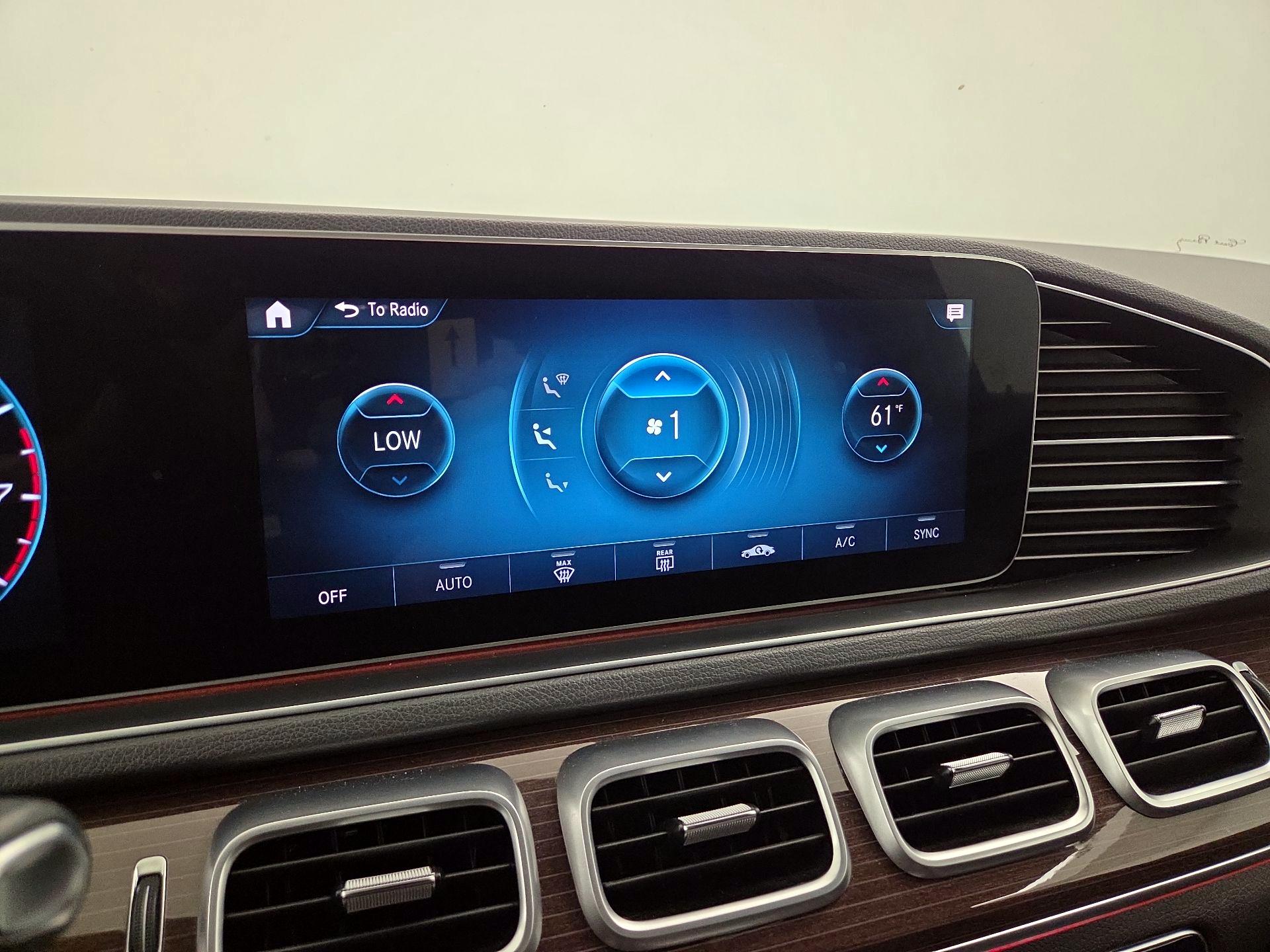 Thumbnail: 2020 Mercedes-Benz GLE - 17