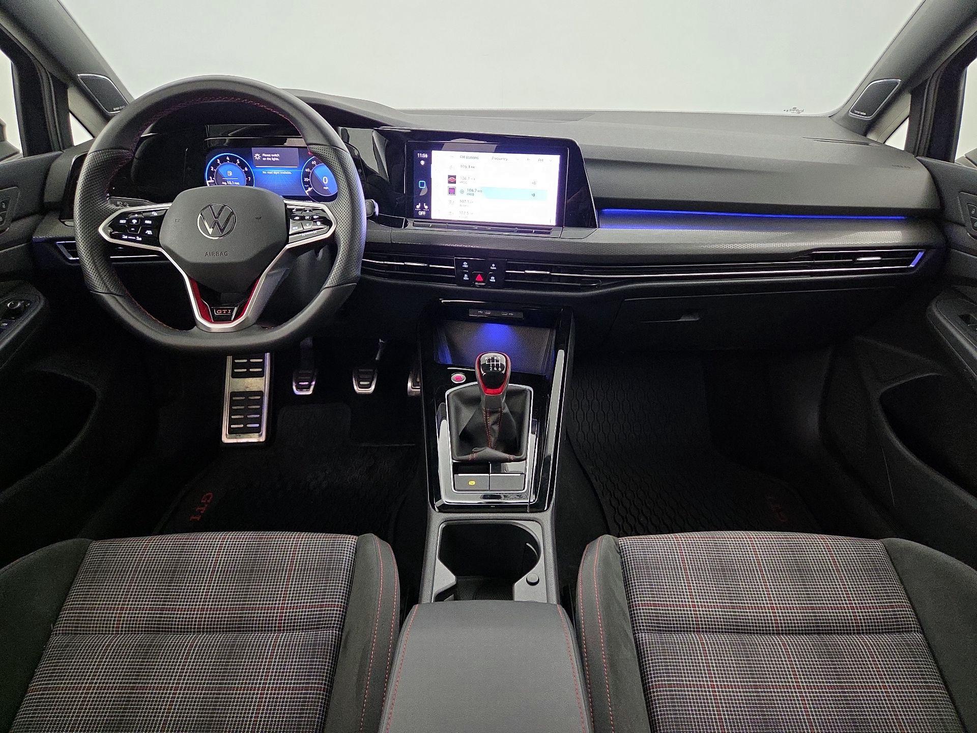 Thumbnail: 2023 Volkswagen Golf - 9