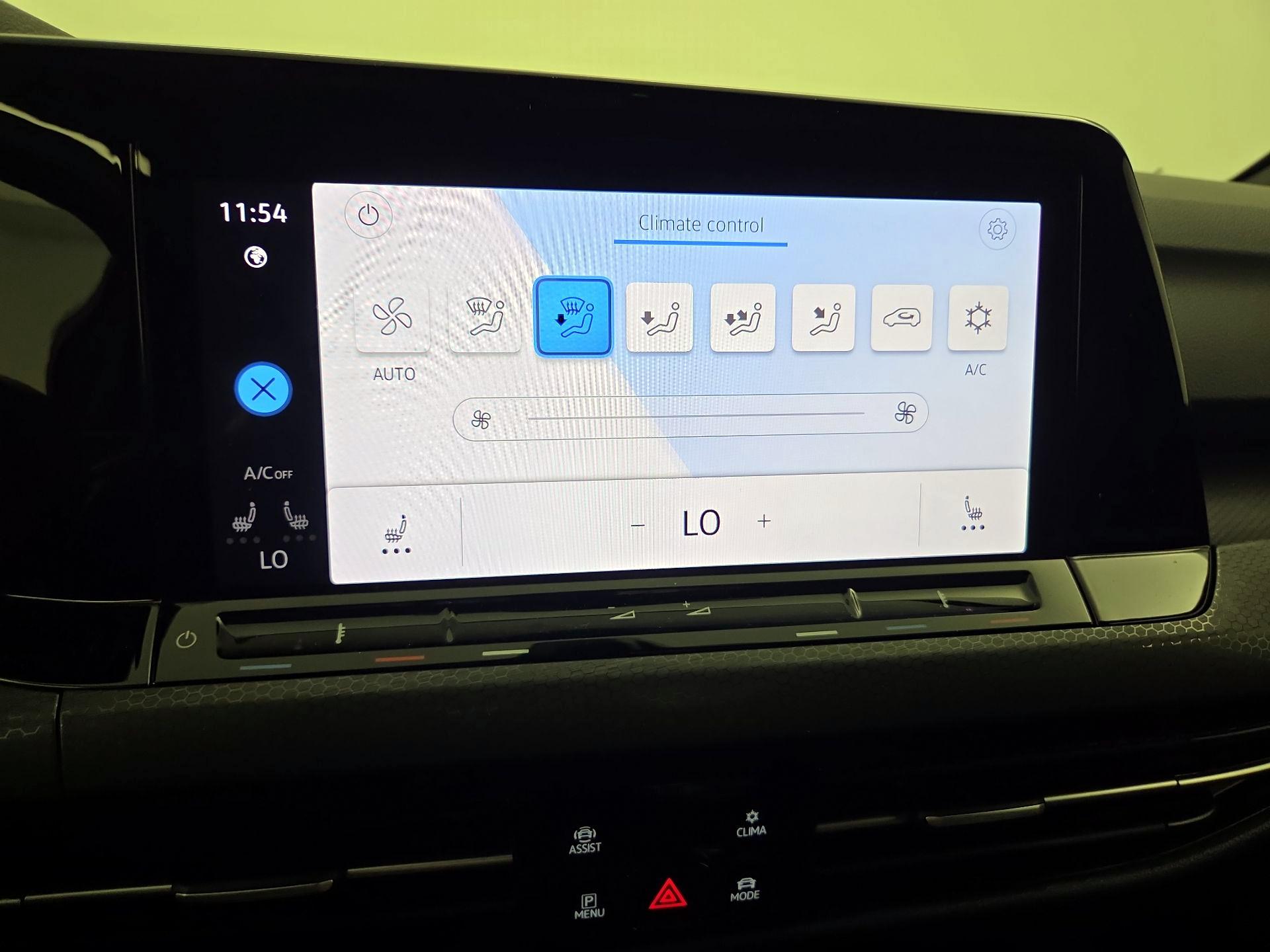 Thumbnail: 2023 Volkswagen Golf - 17