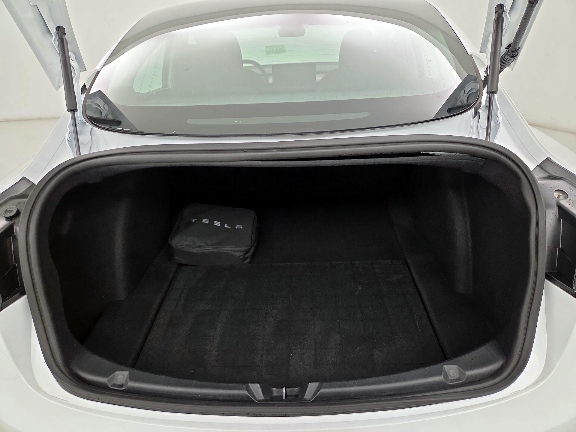 Thumbnail: 2020 Tesla Model 3 - 19