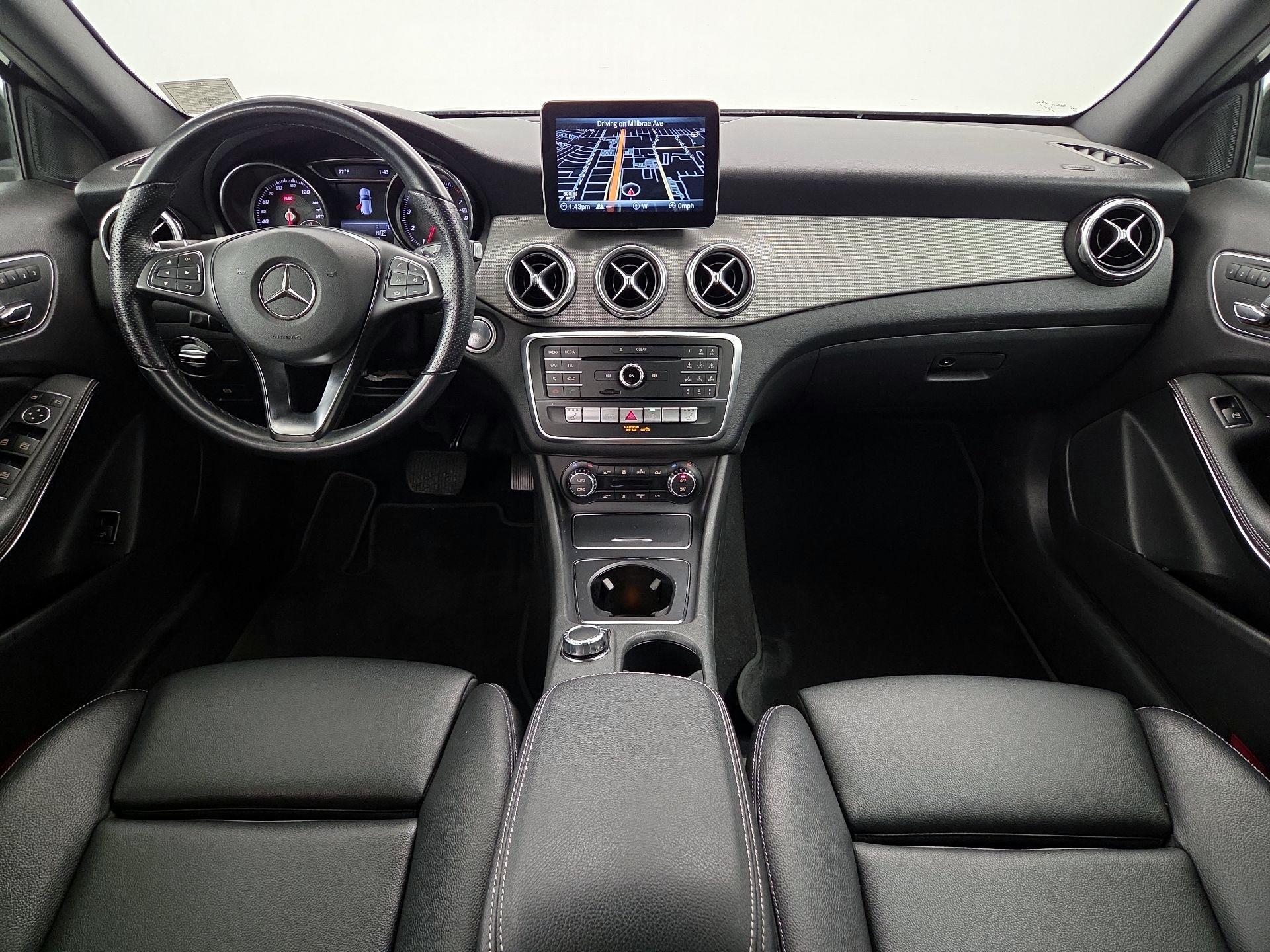 Thumbnail: 2020 Mercedes-Benz GLA - 9