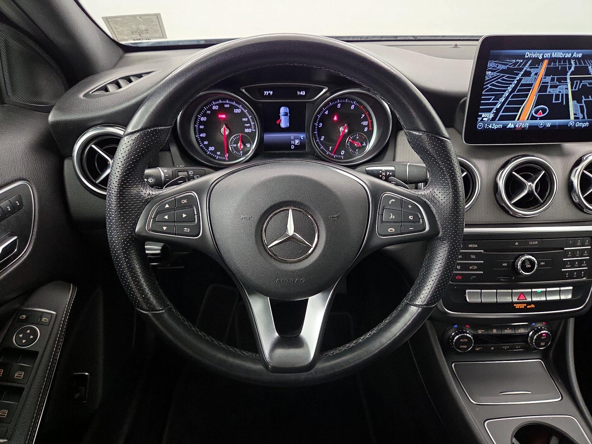 Thumbnail: 2020 Mercedes-Benz GLA - 10