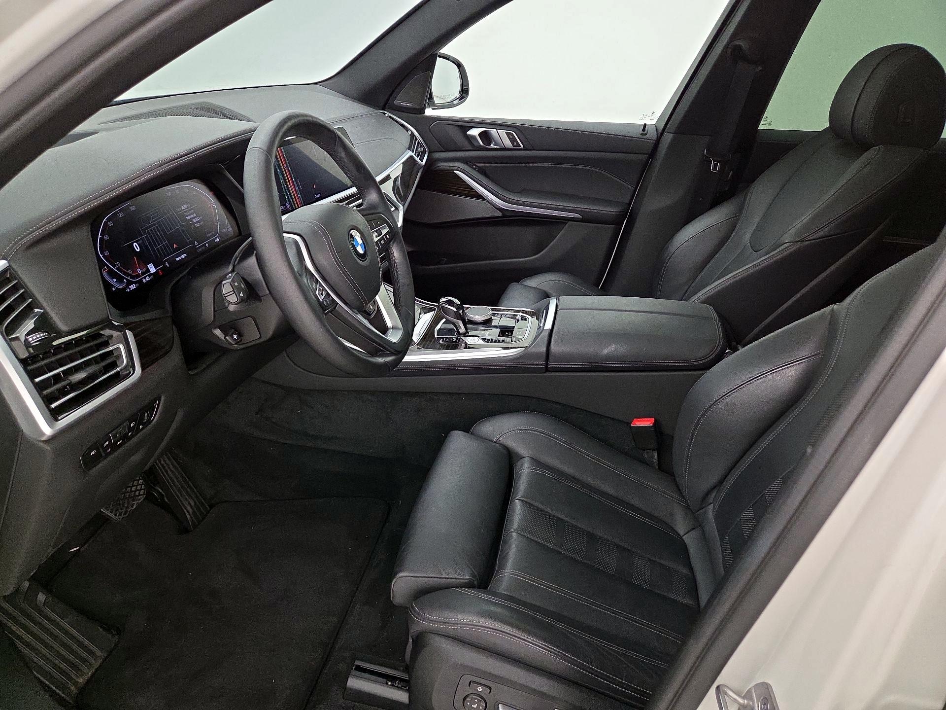 Thumbnail: 2021 BMW X5 - 11